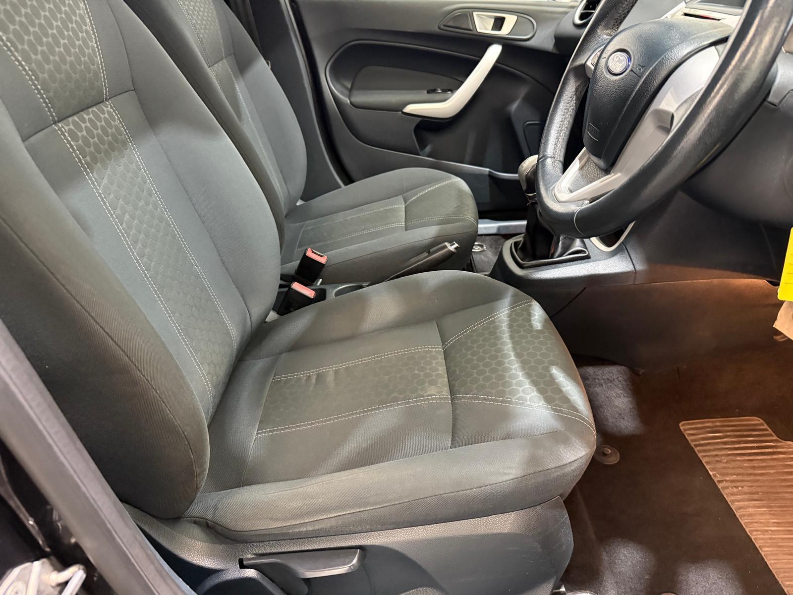 Ford Fiesta - Image 15