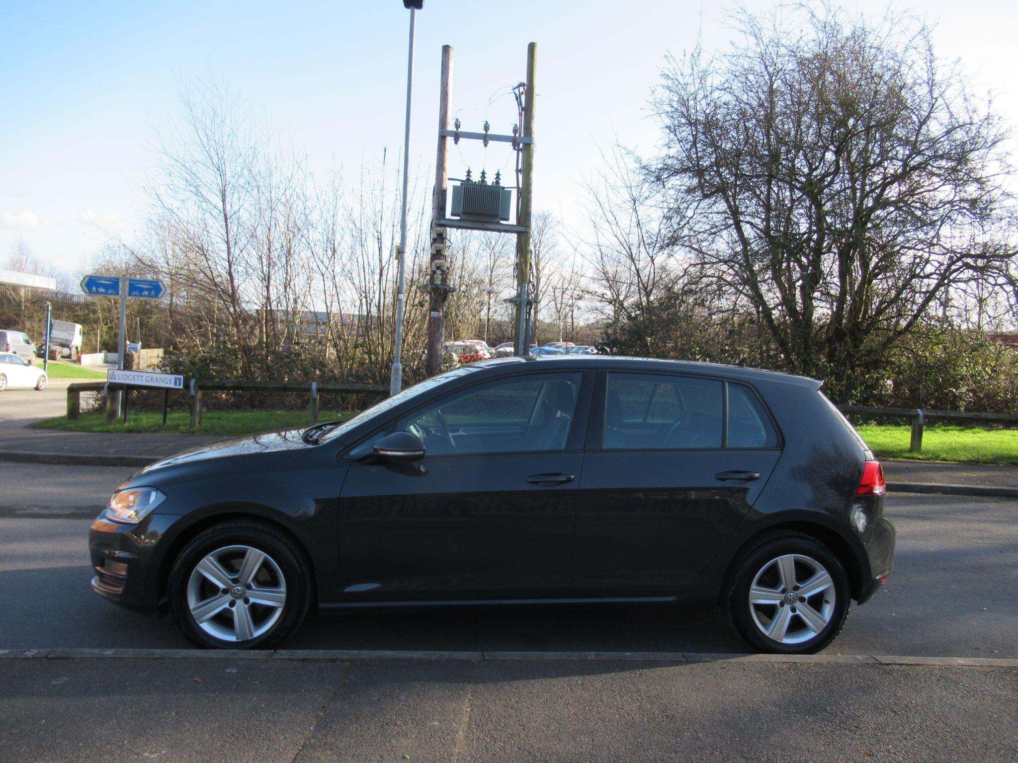 Volkswagen Golf - Image 7