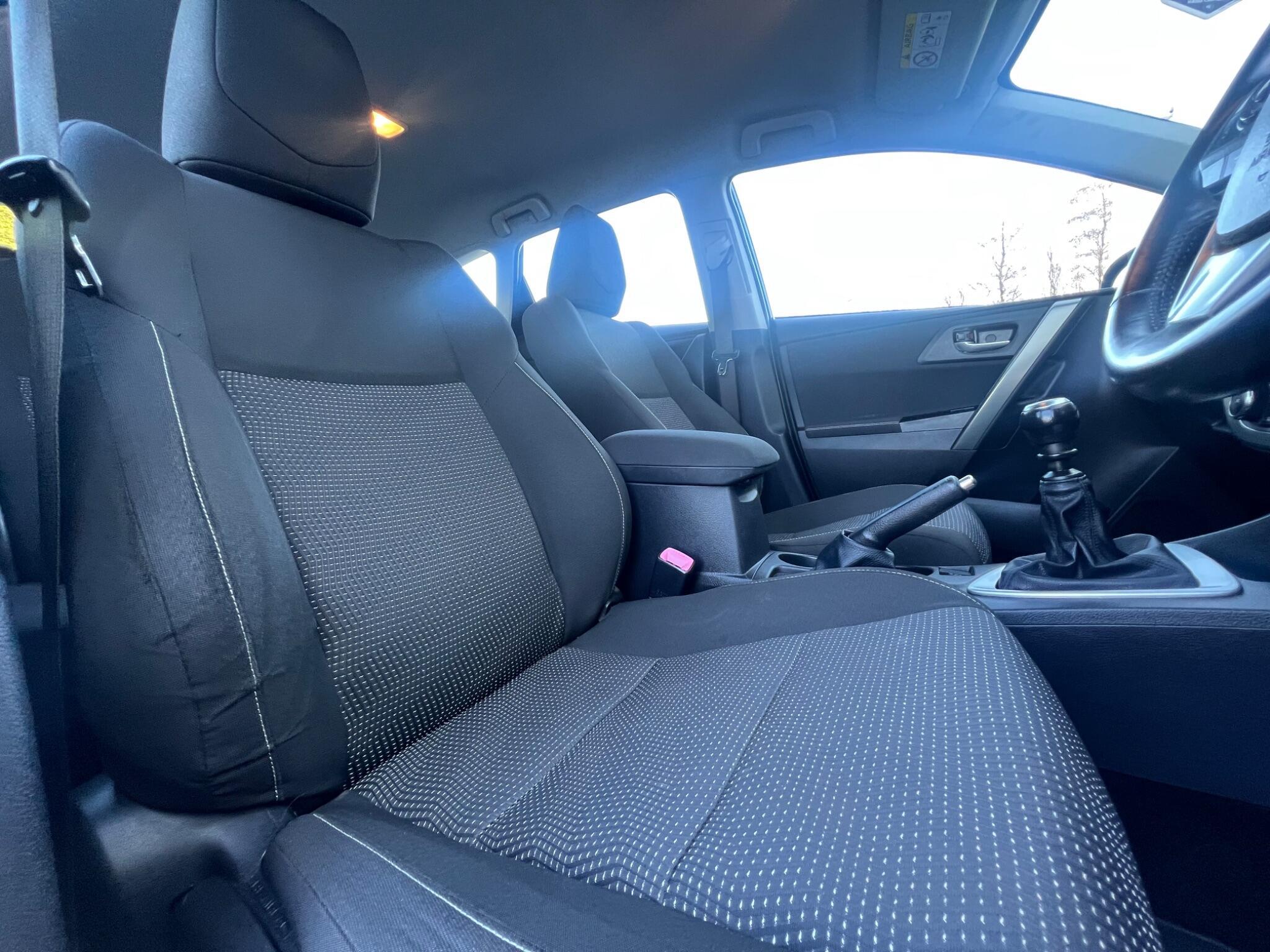 Toyota Auris - Image 24