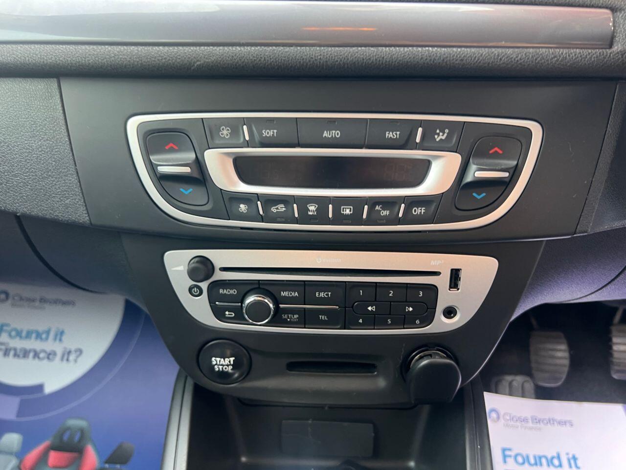 Renault Megane - Image 17