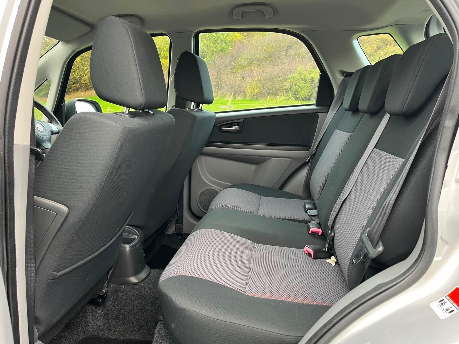 Suzuki SX4 - Image 10