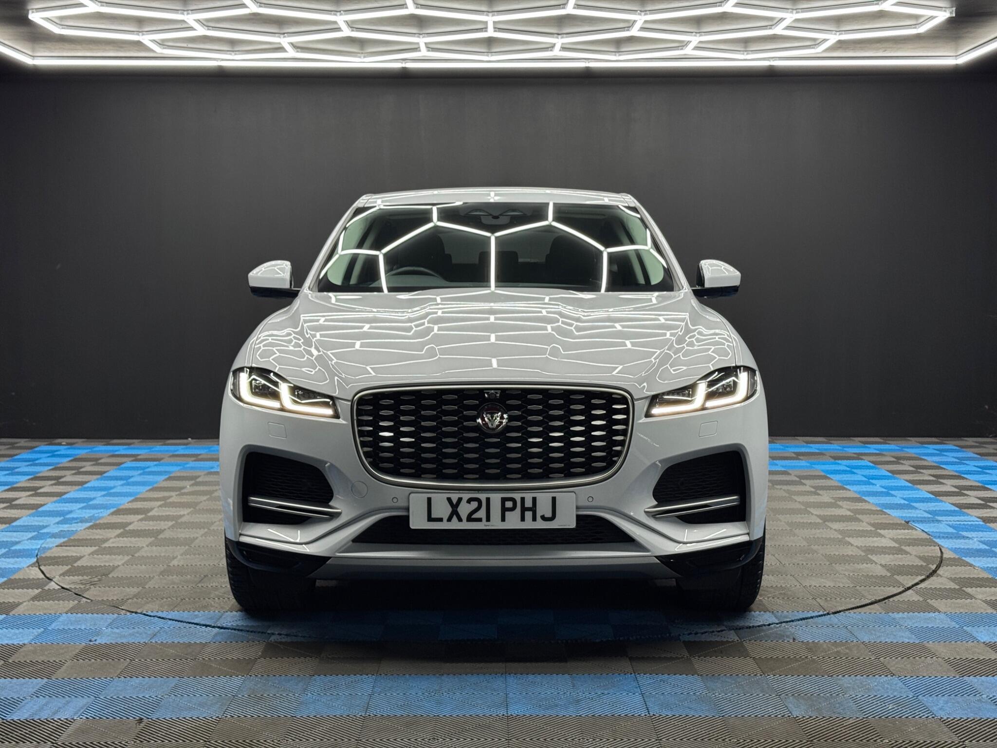 Jaguar F-Pace - Image 2