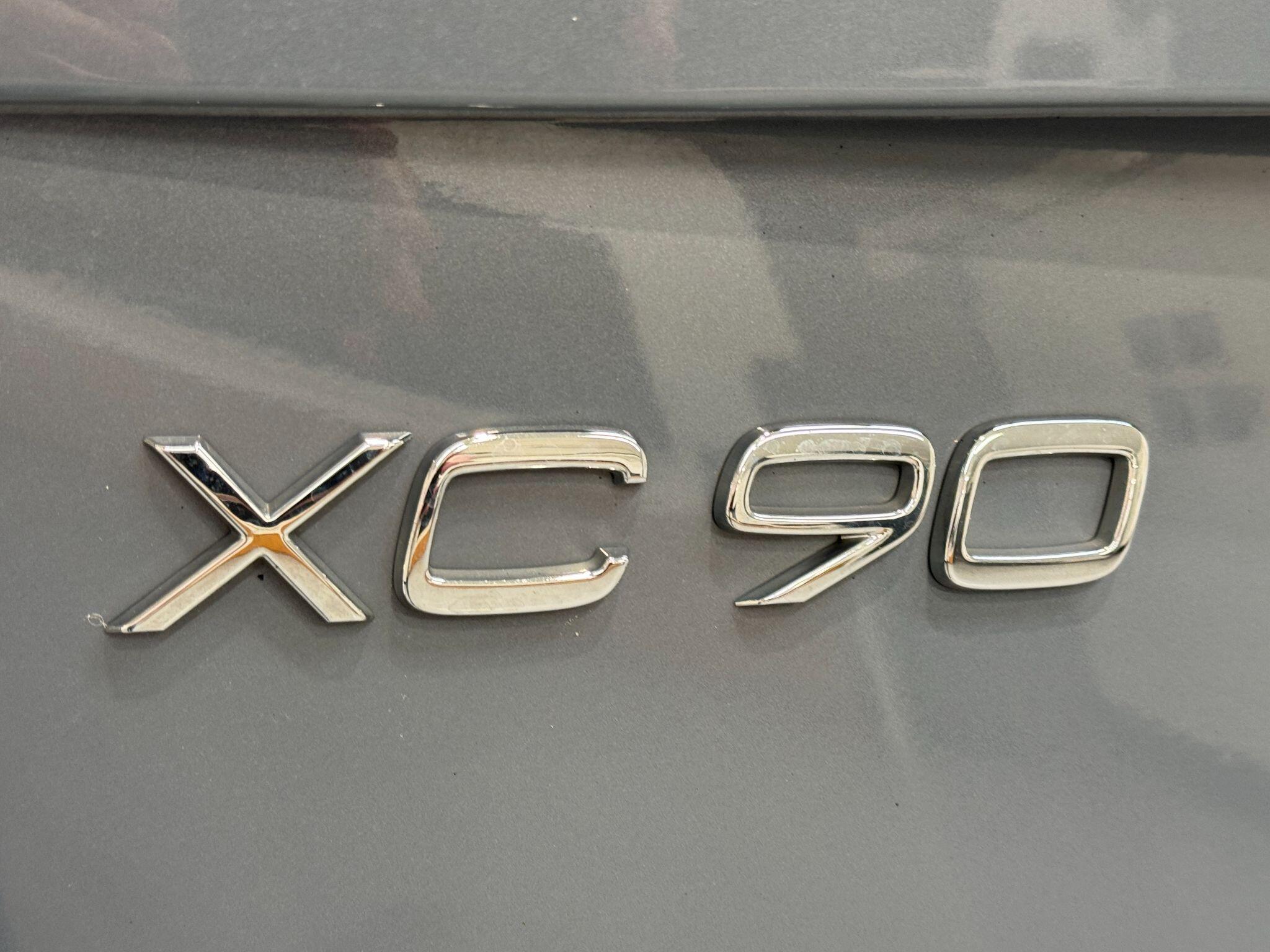Volvo XC90 - Image 72