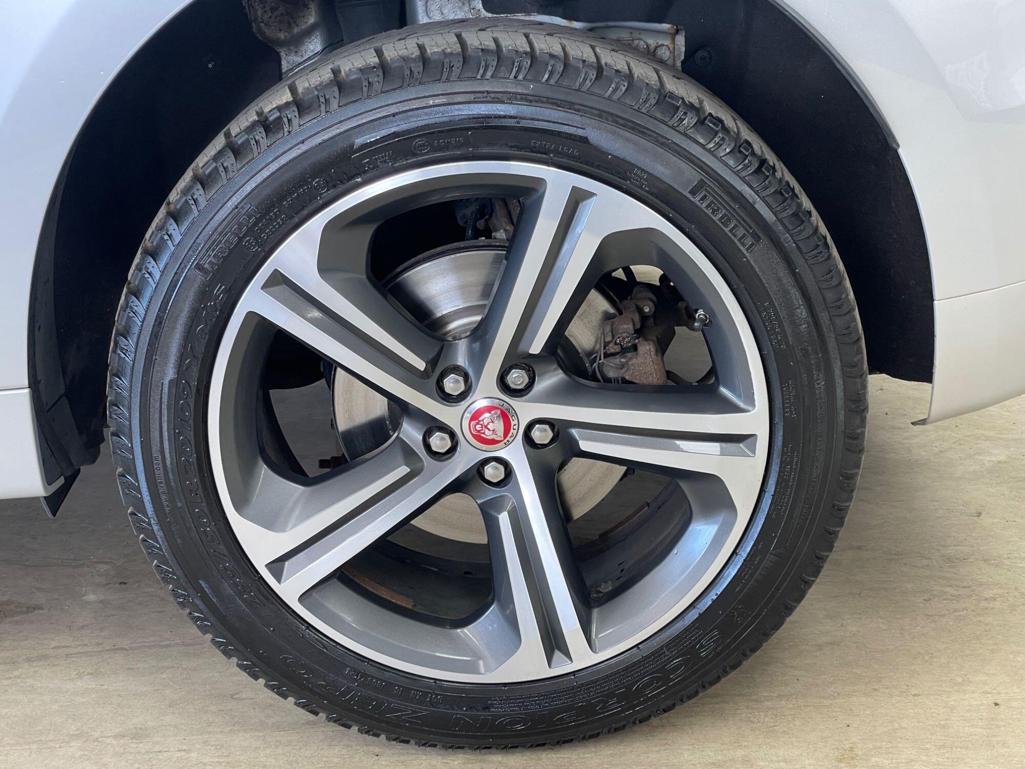 Jaguar F-Pace - Image 15