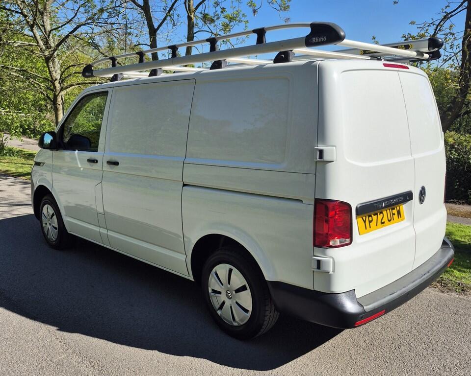Volkswagen Transporter - Image 8