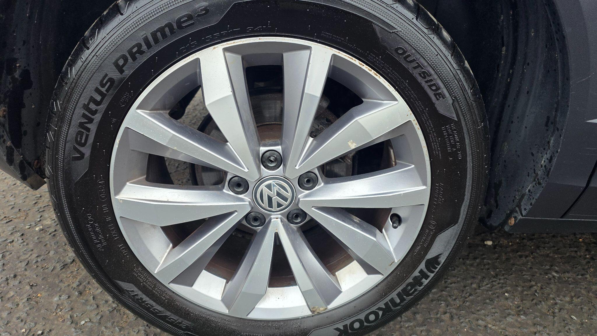 Volkswagen T-Roc - Image 57