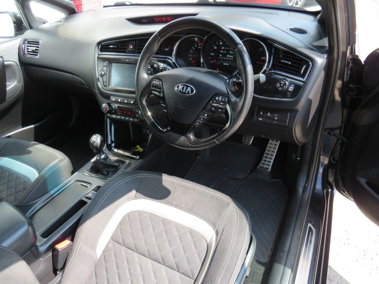 Kia ProCeed - Image 7
