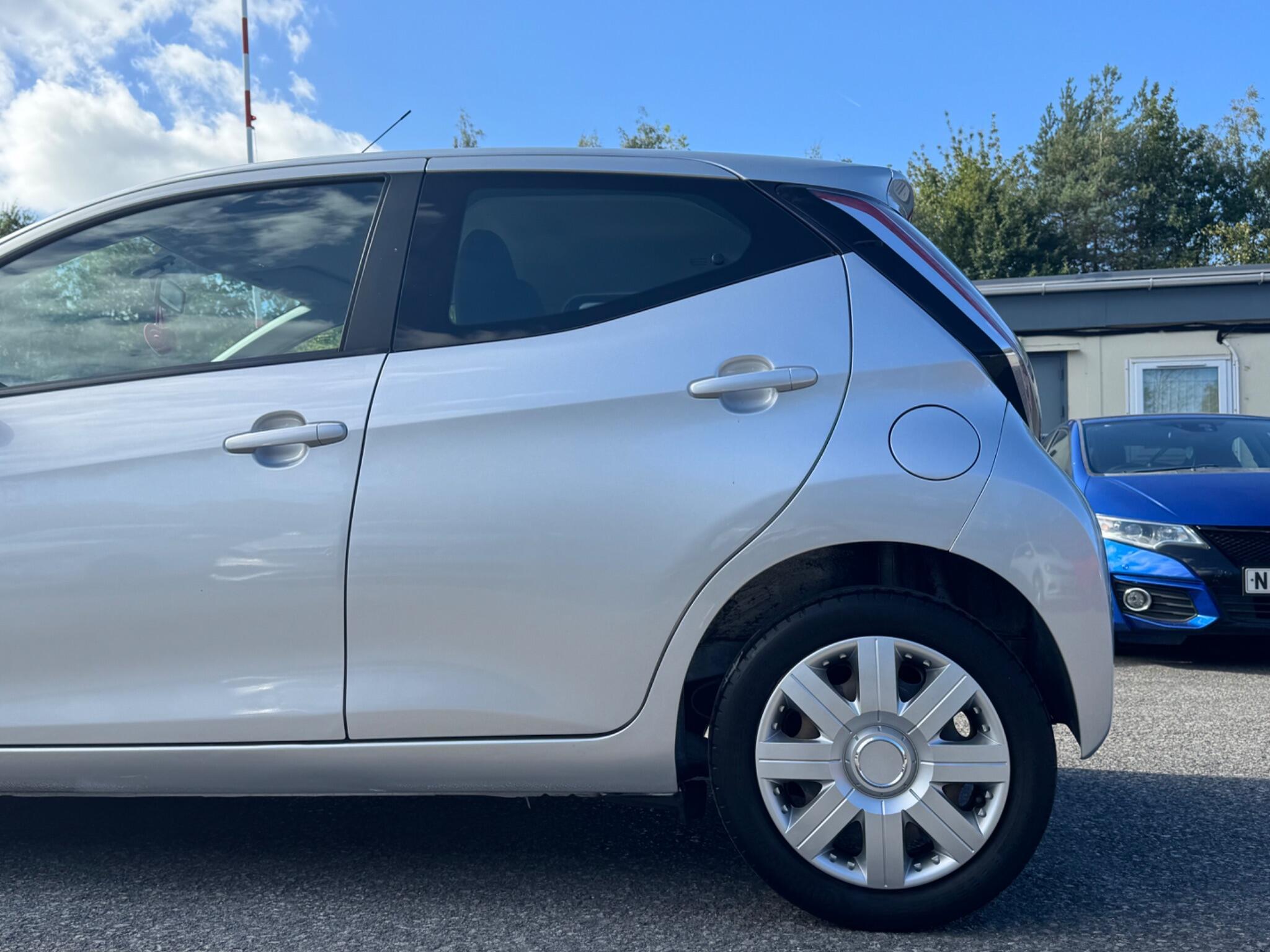 Toyota Aygo - Image 10