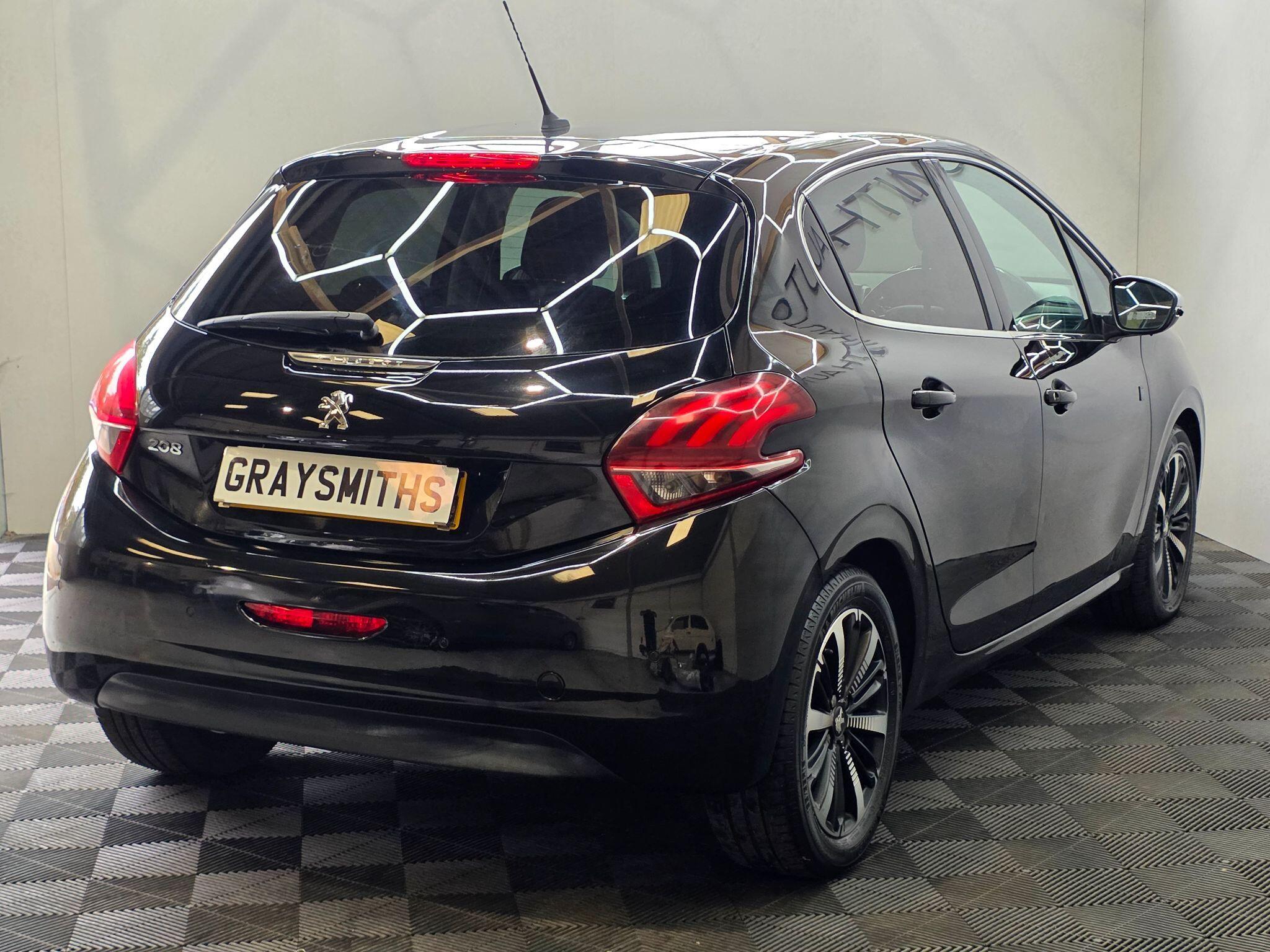 Peugeot 208 - Image 7
