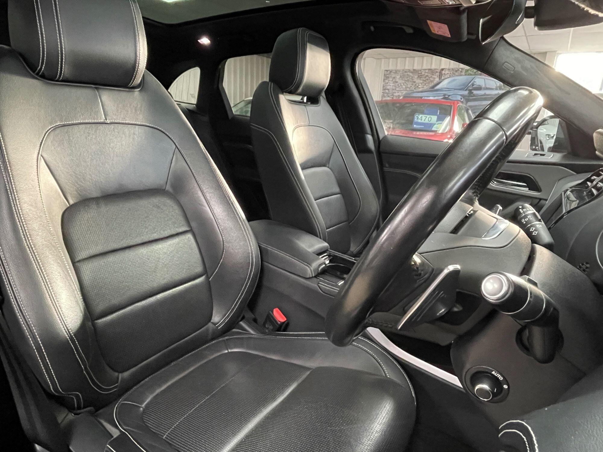 Jaguar F-Pace - Image 28