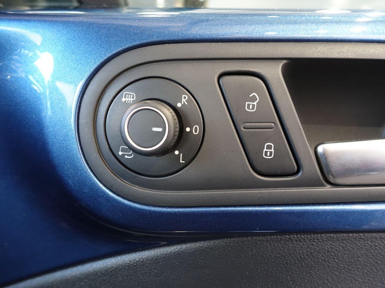 Volkswagen Beetle - Image 28