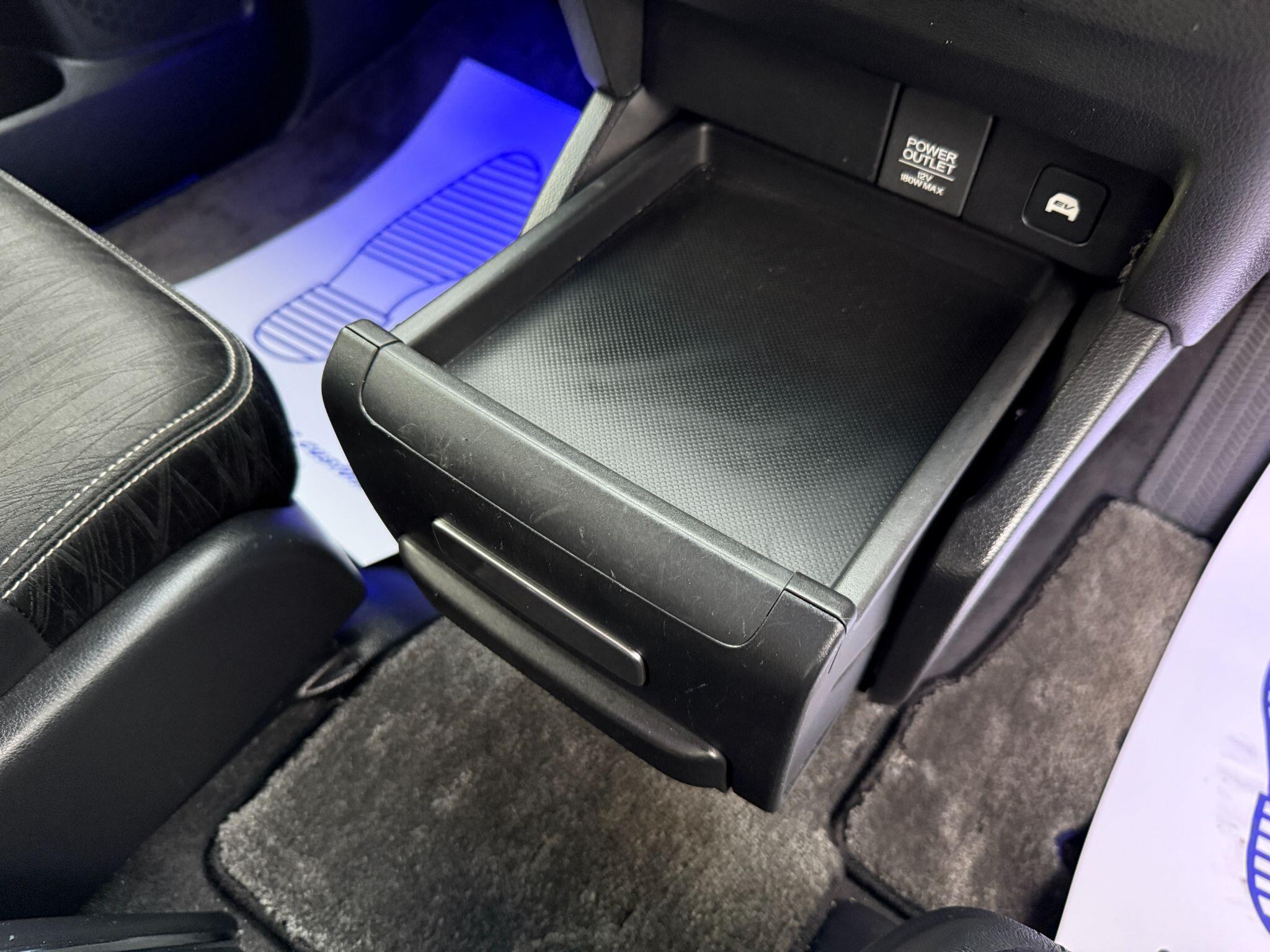 Honda Odyssey - Image 70