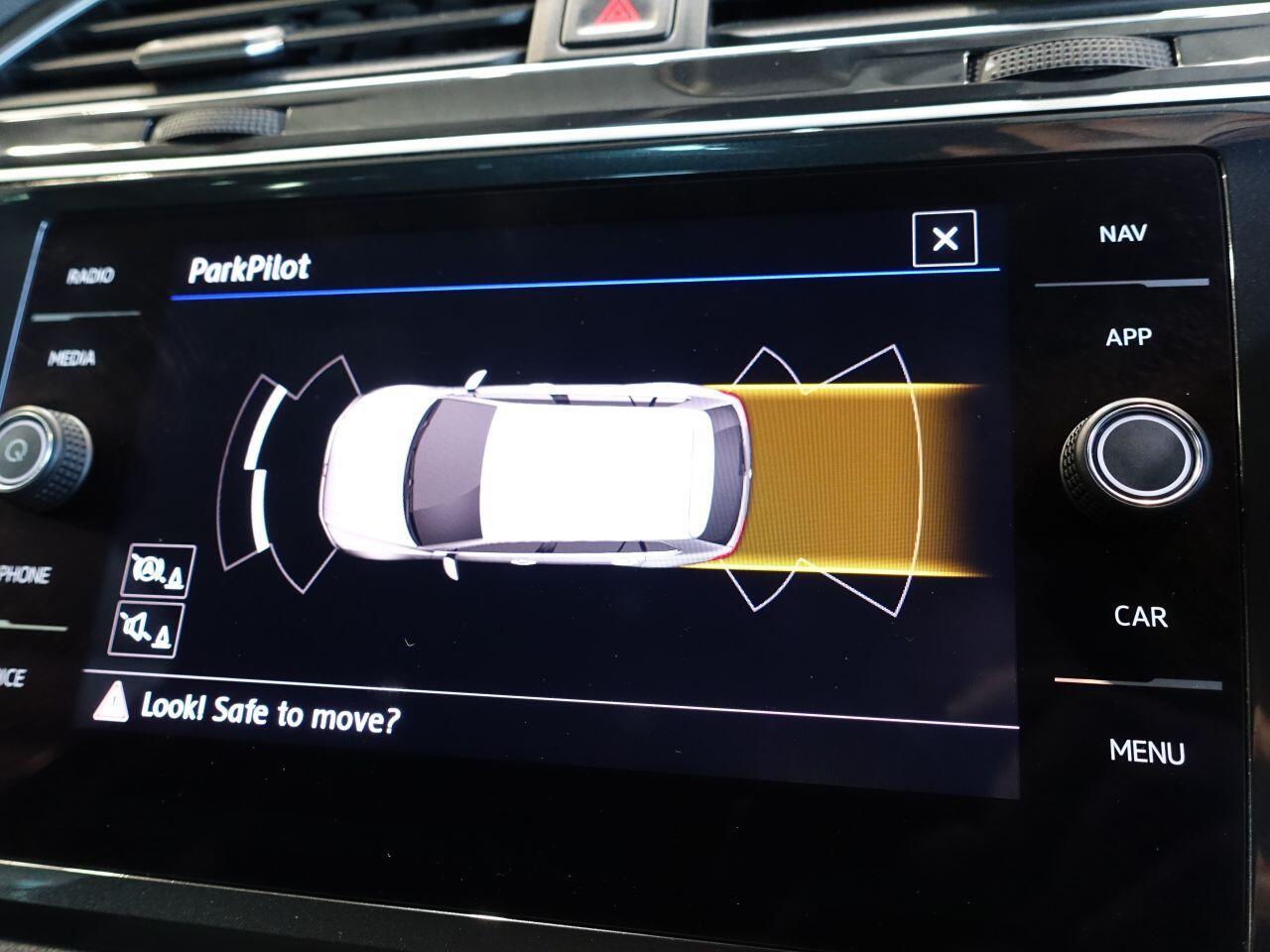 Volkswagen Tiguan - Image 28