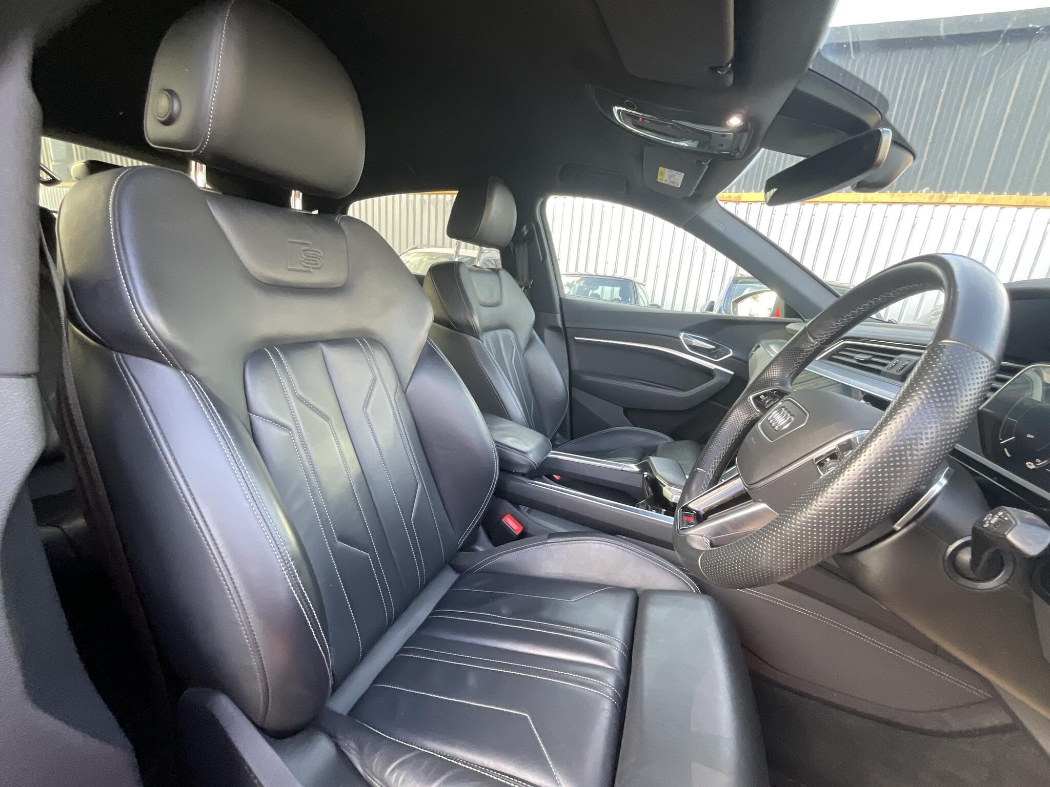 Audi E-Tron - Image 7
