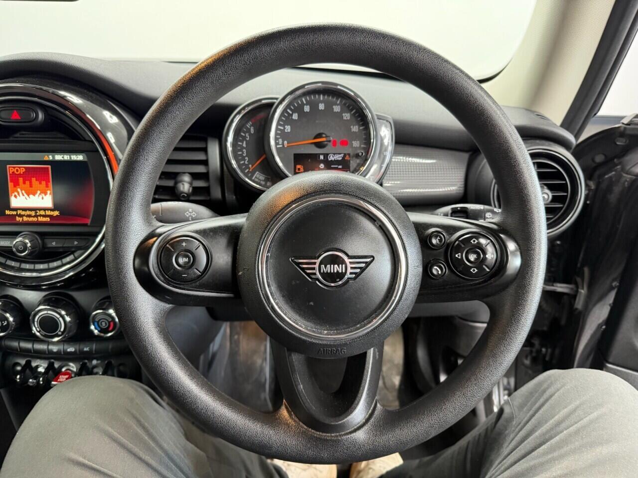 MINI Hatch - Image 24