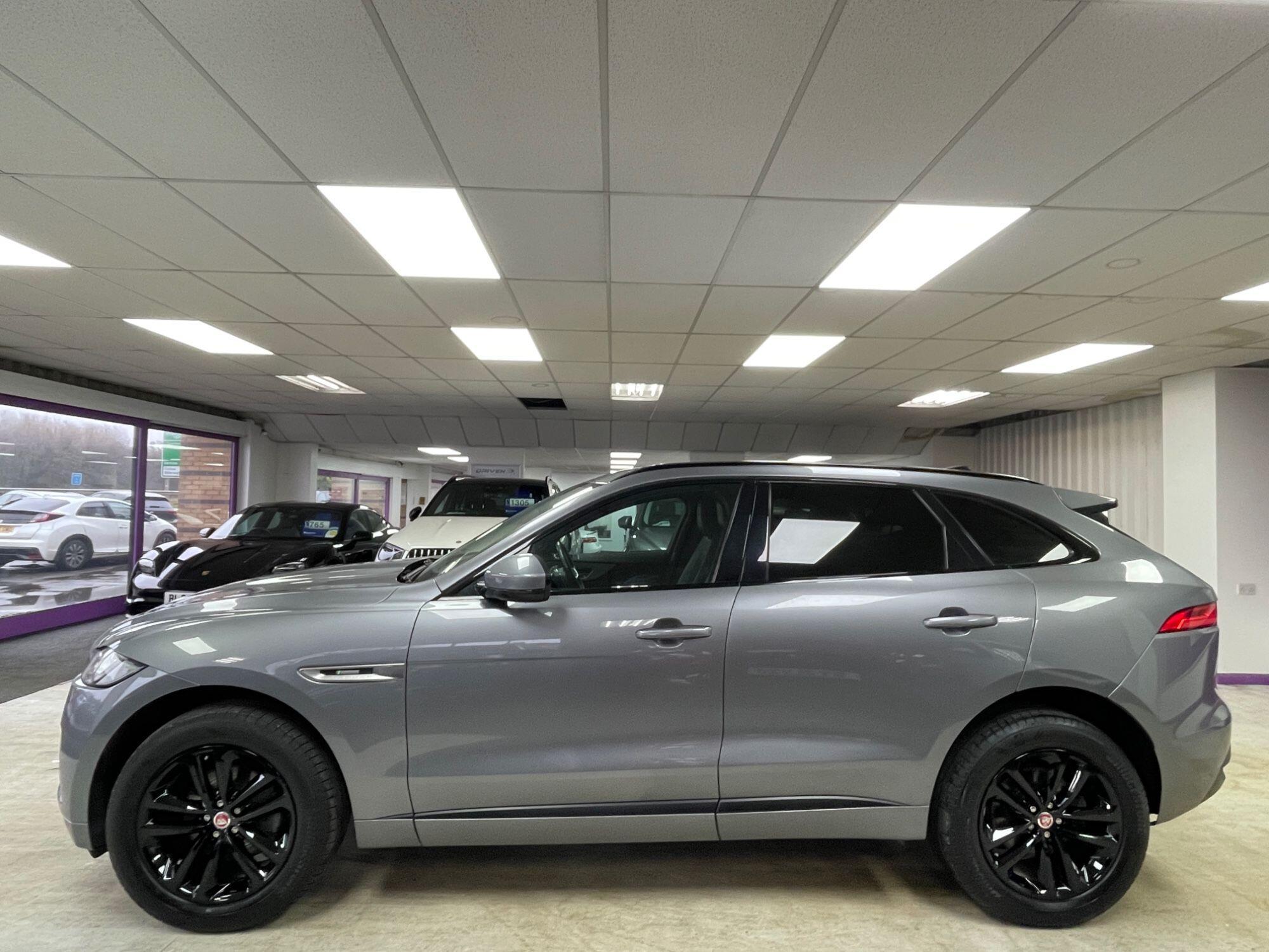 Jaguar F-Pace - Image 13
