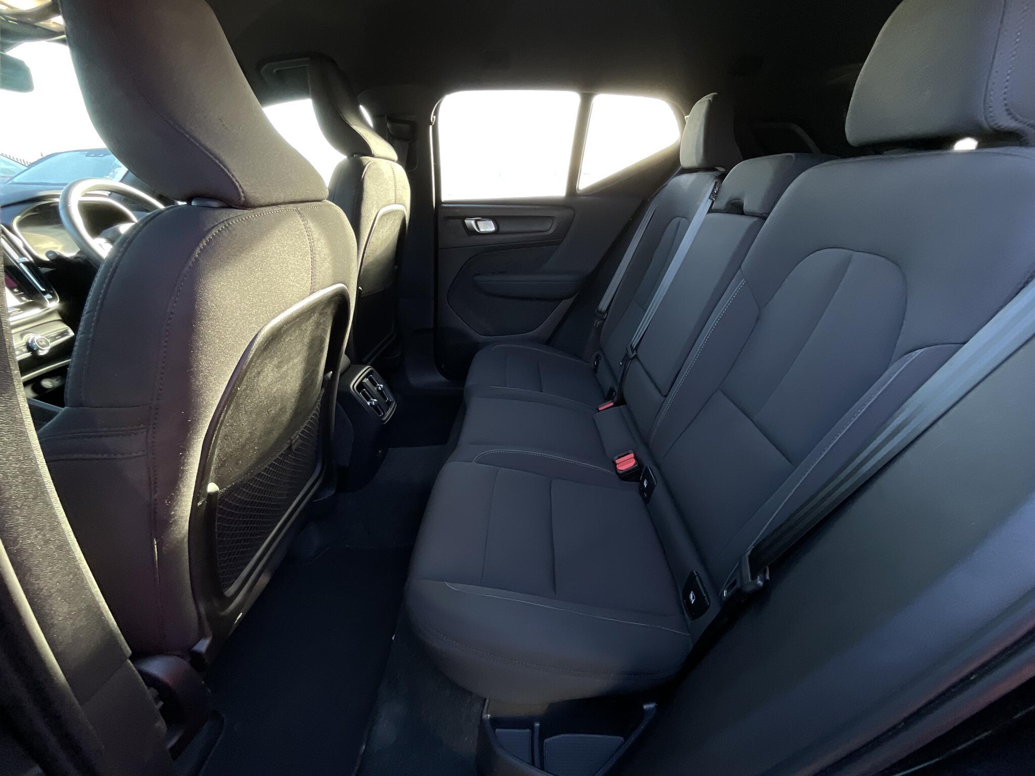 Volvo XC40 - Image 15