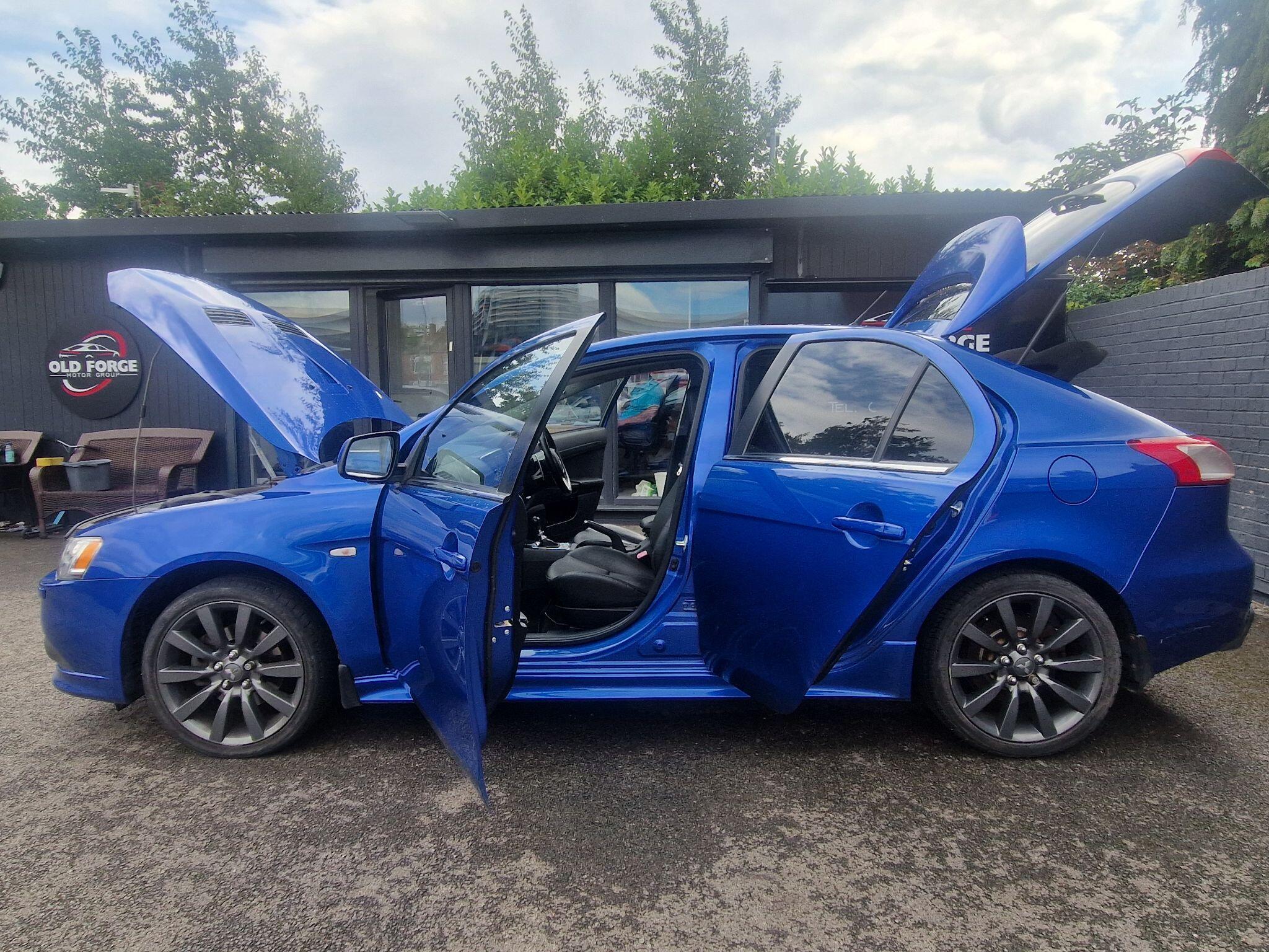 Mitsubishi Lancer - Image 12