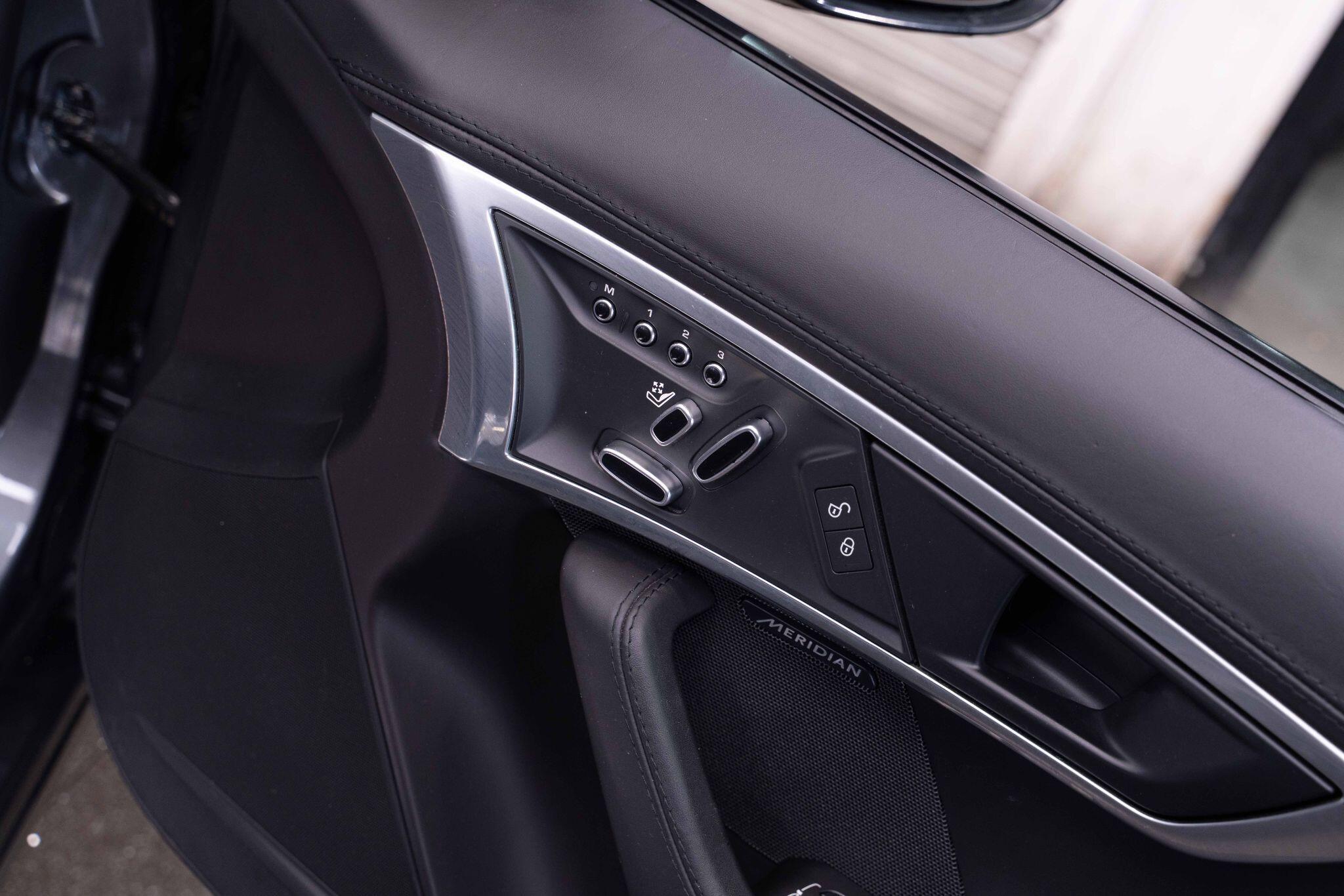 Jaguar F-Type - Image 13