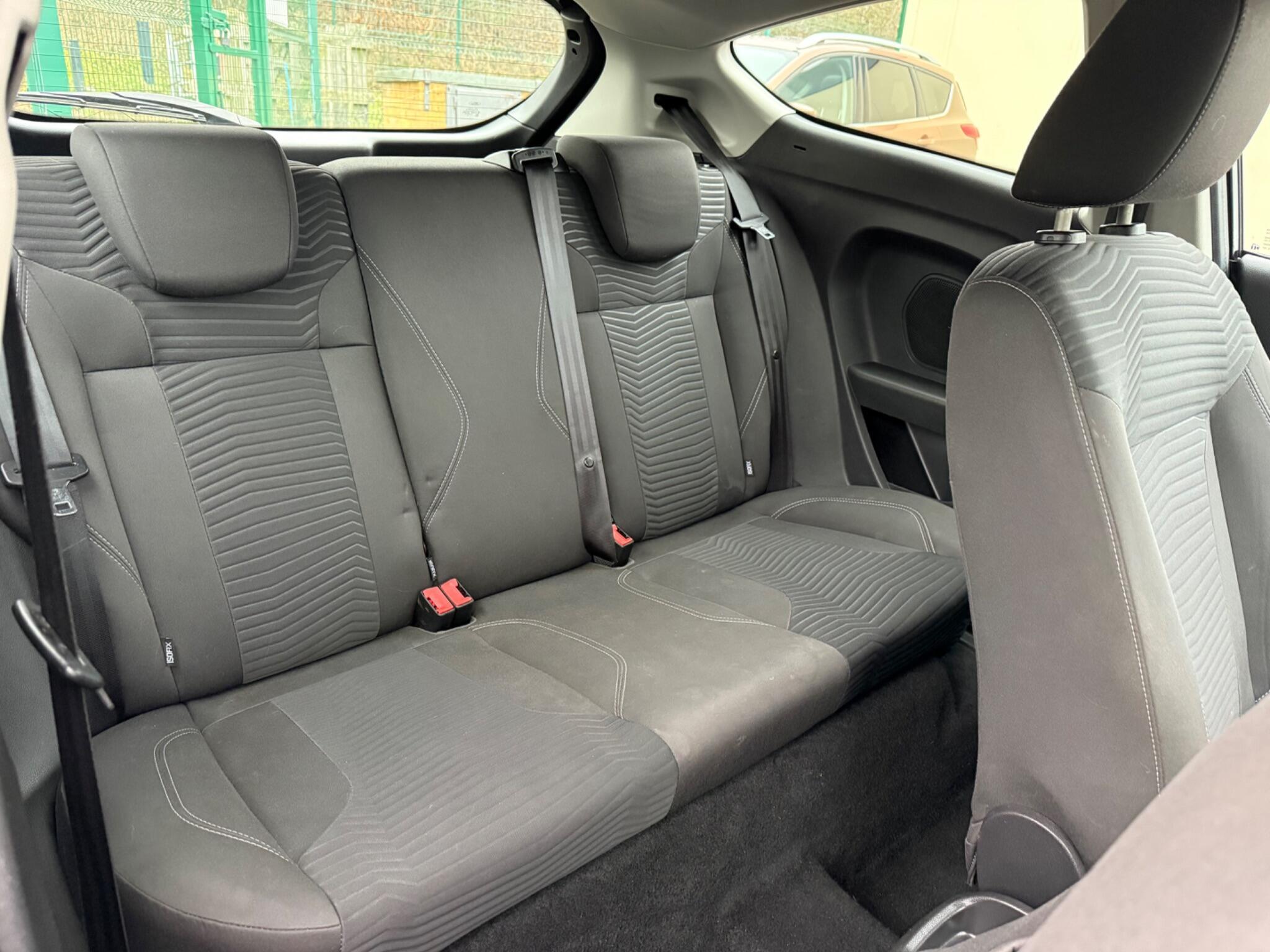 Ford Fiesta - Image 25