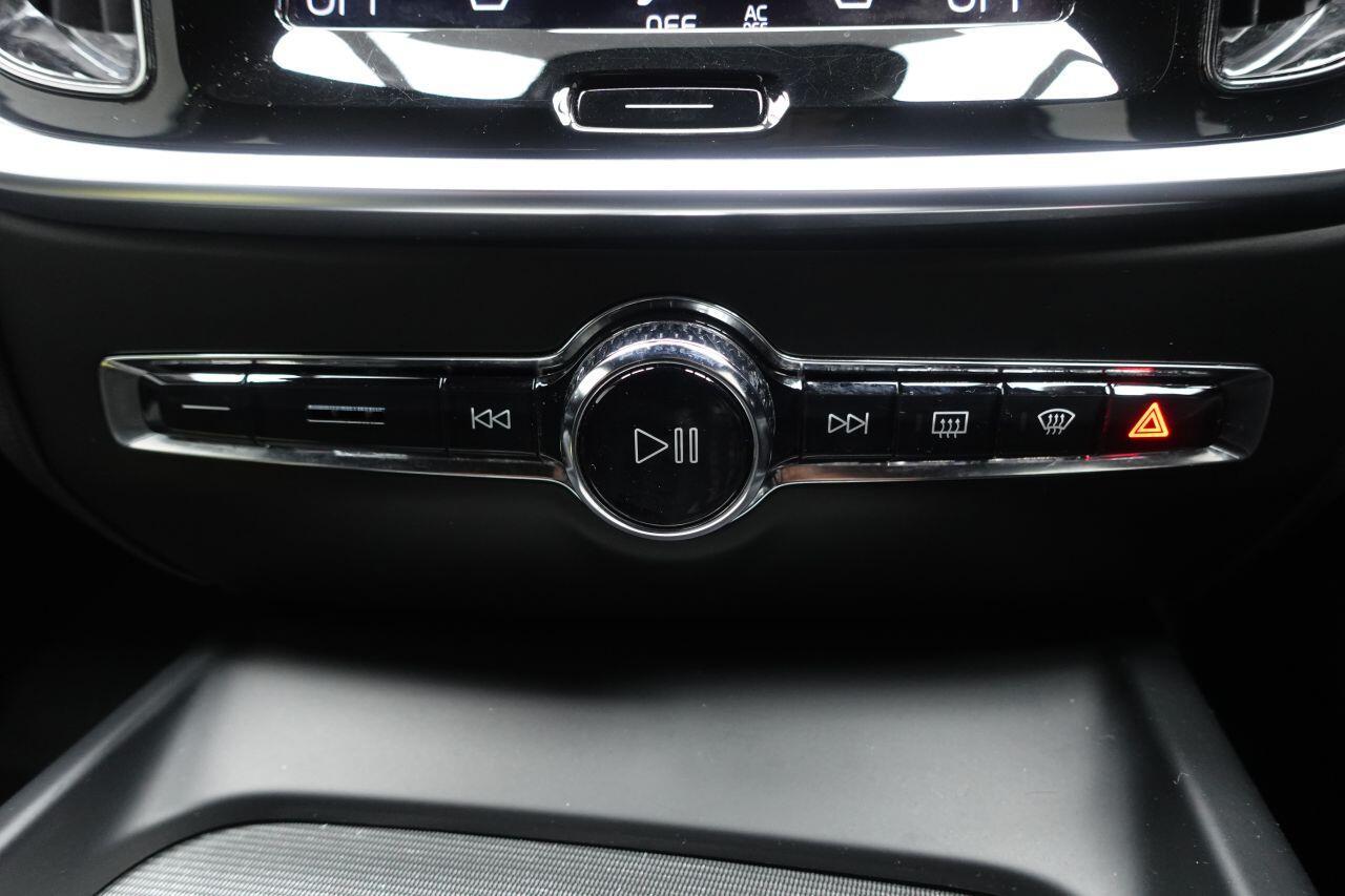 Volvo S60 - Image 50