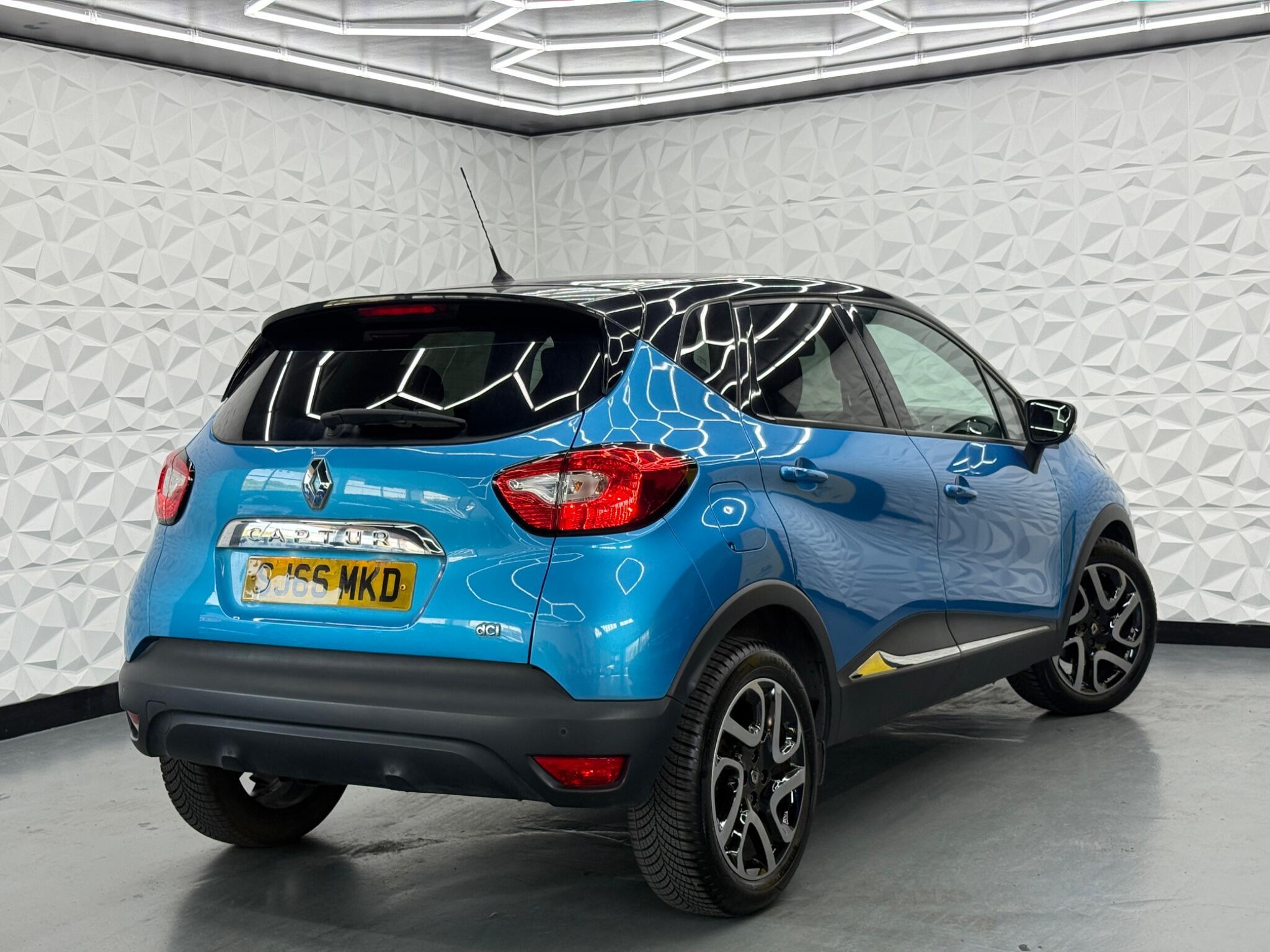 Renault Captur - Image 3
