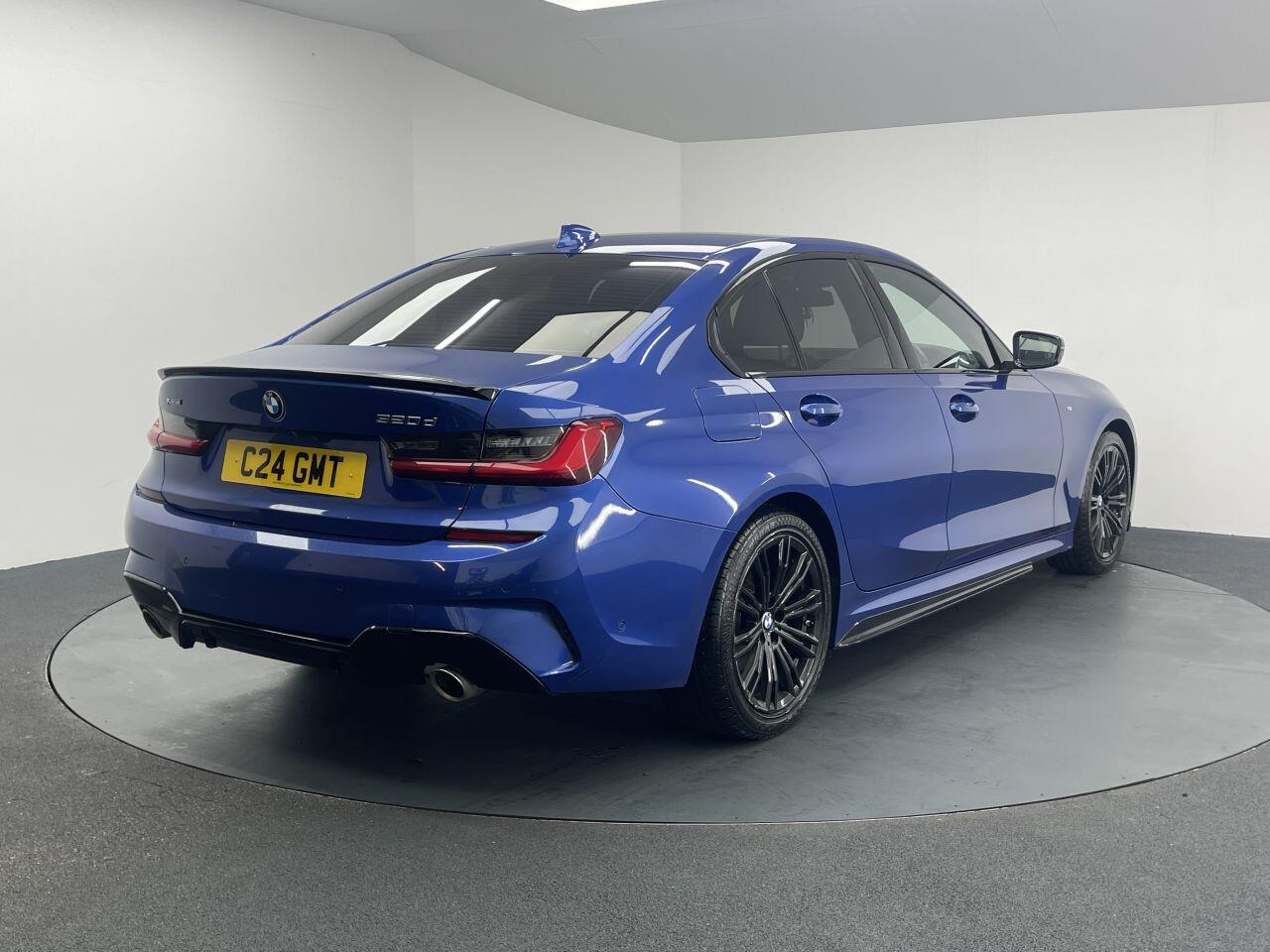 BMW 3 Series - Image 12