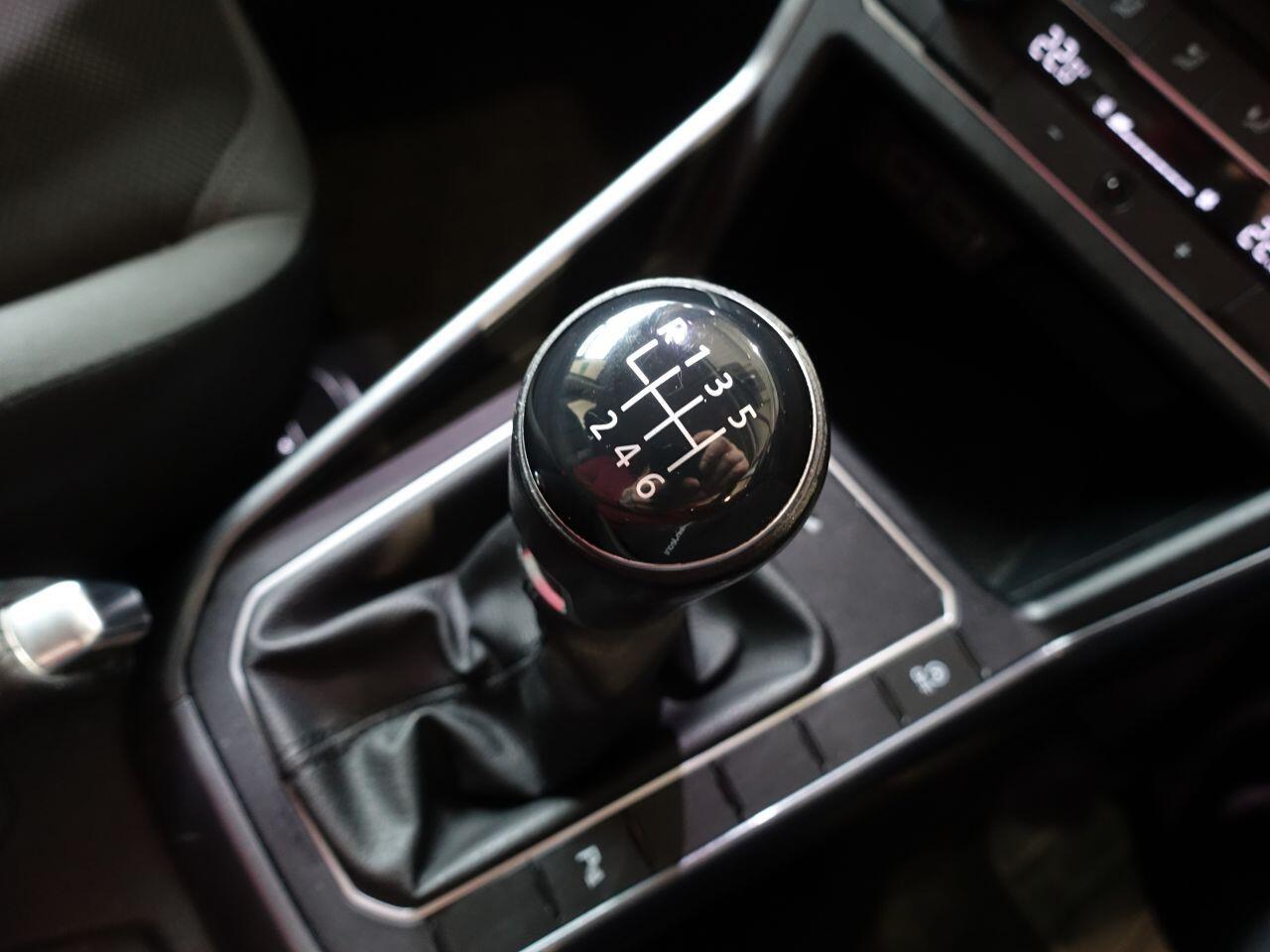 Volkswagen Polo - Image 29