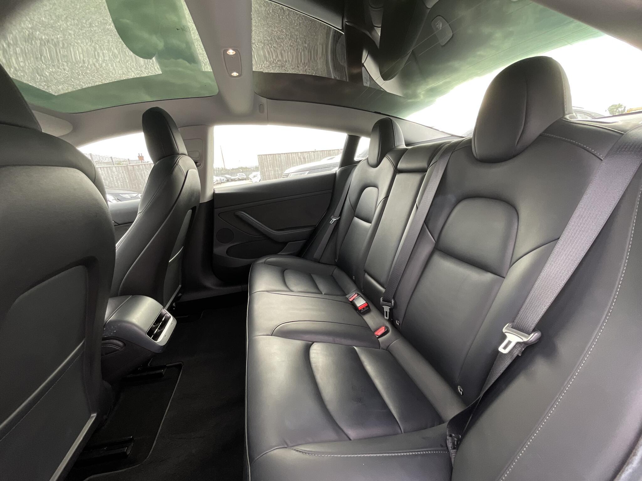 Tesla Model 3 - Image 14