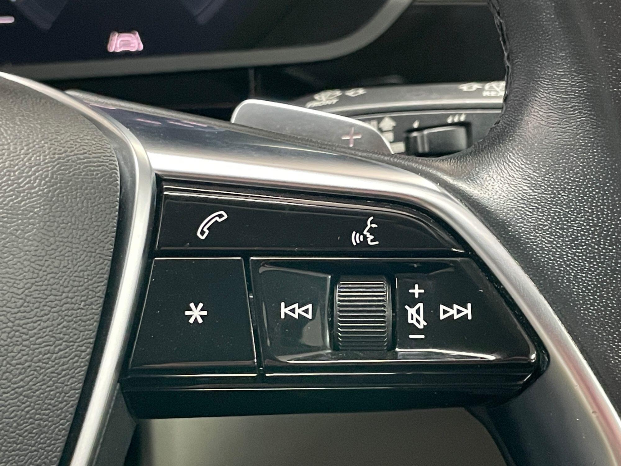 Audi E-Tron - Image 35