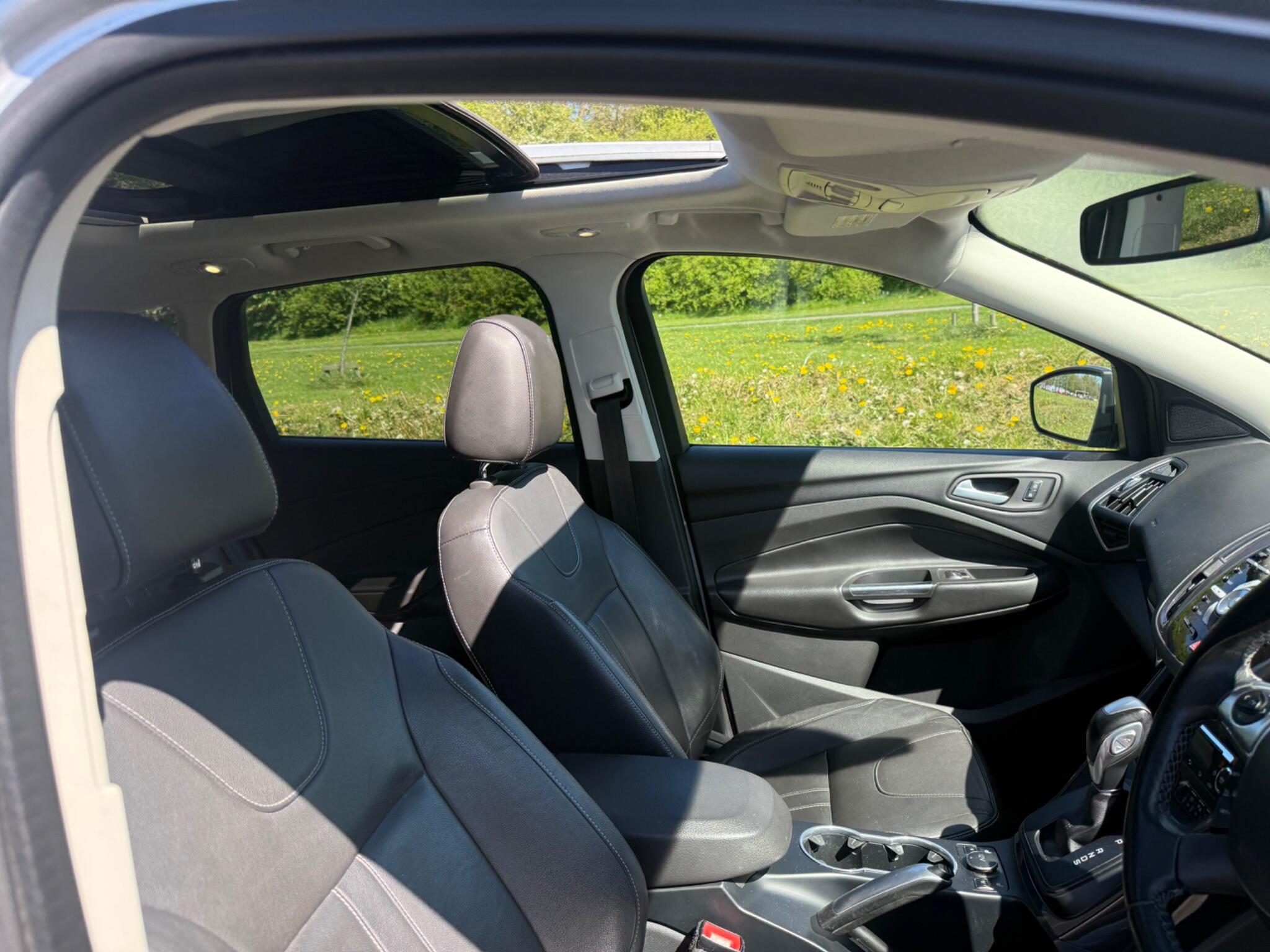 Ford Kuga - Image 20