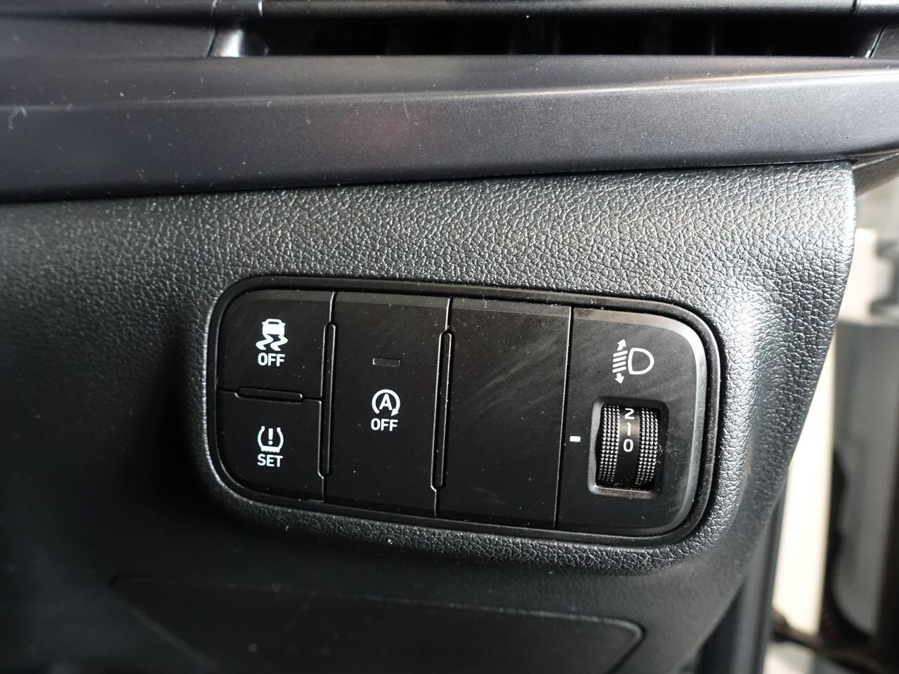 Hyundai i20 - Image 25