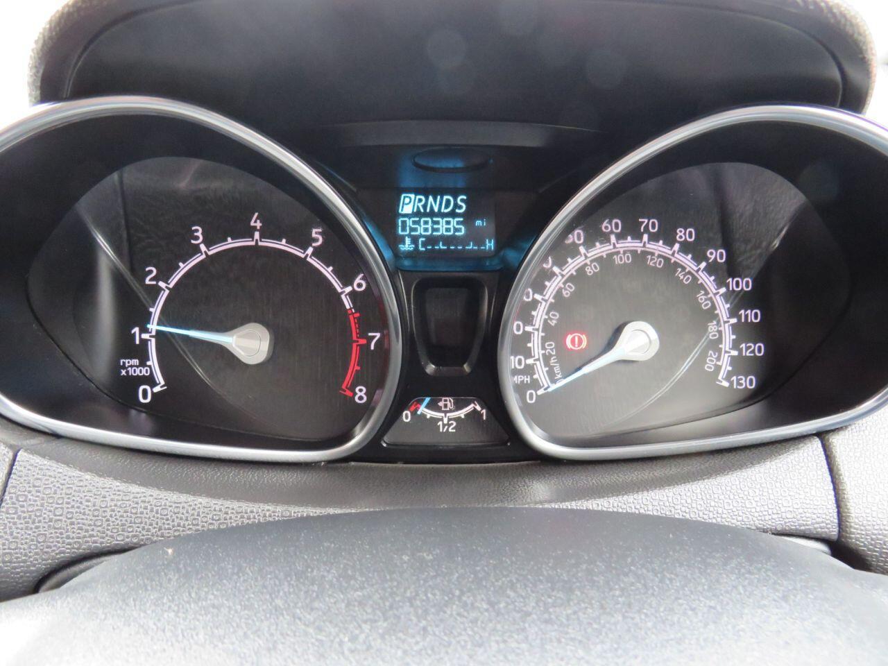 Ford Ecosport - Image 12