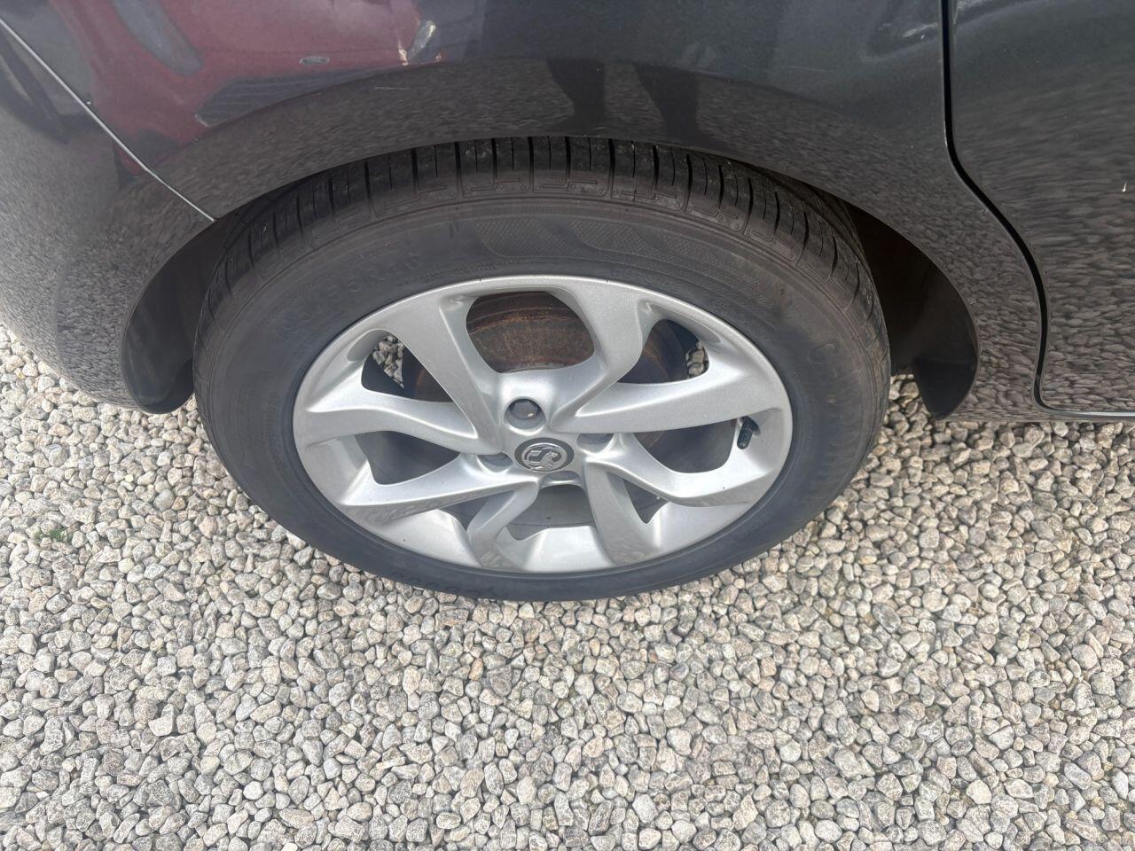Vauxhall Corsa - Image 16