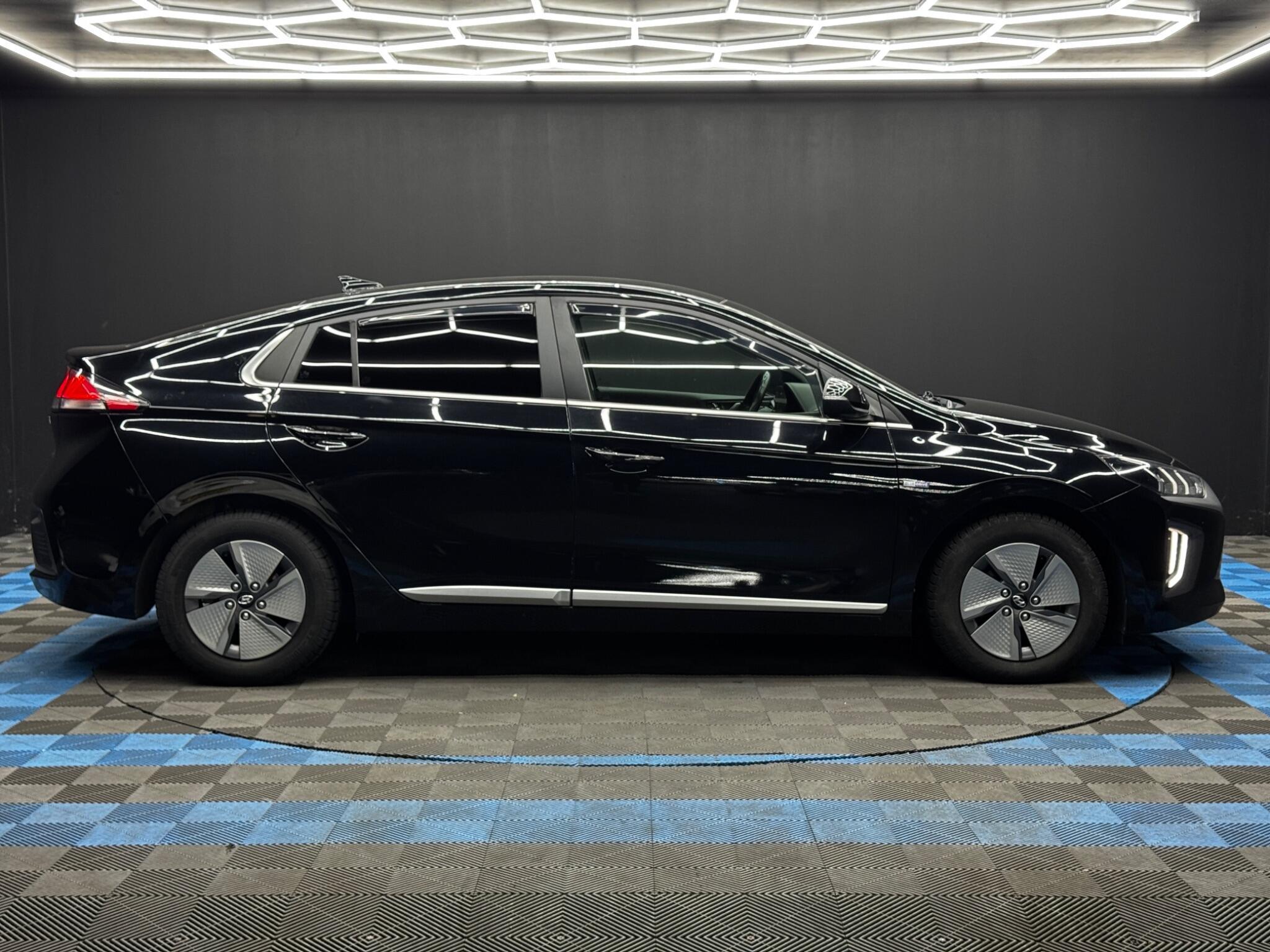 Hyundai Ioniq - Image 4