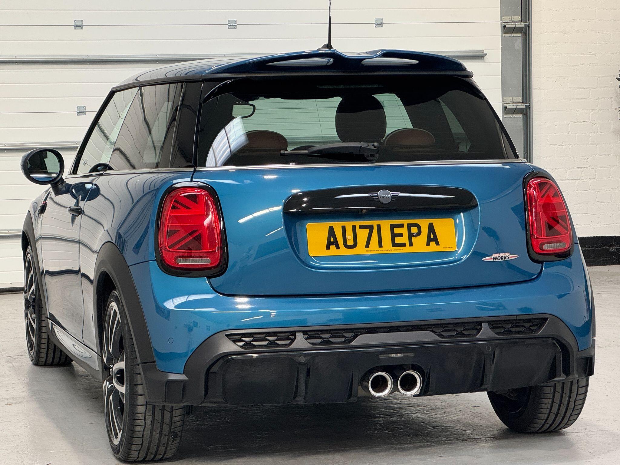 MINI Hatch - Image 14