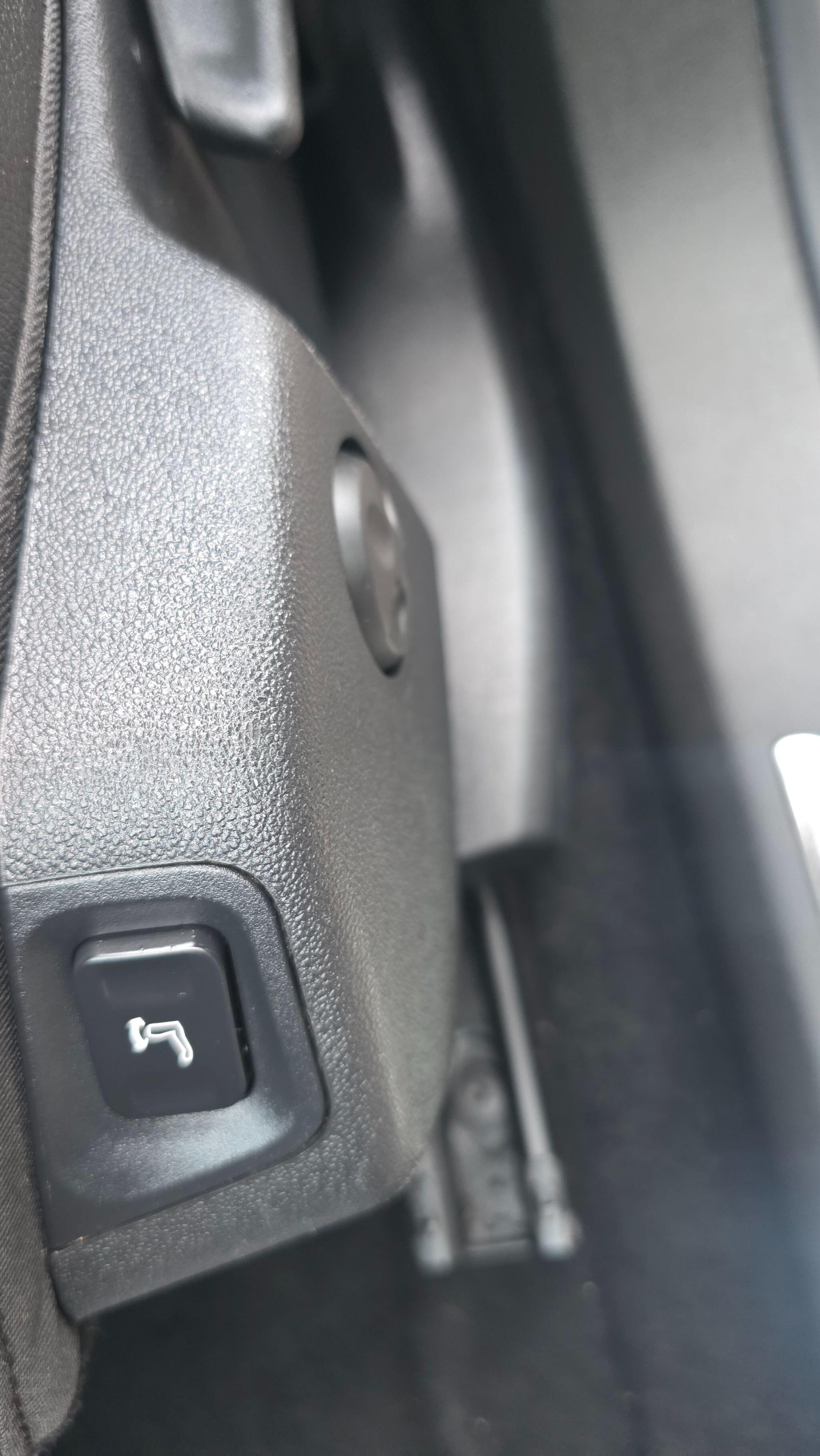 Vauxhall Grandland X - Image 46