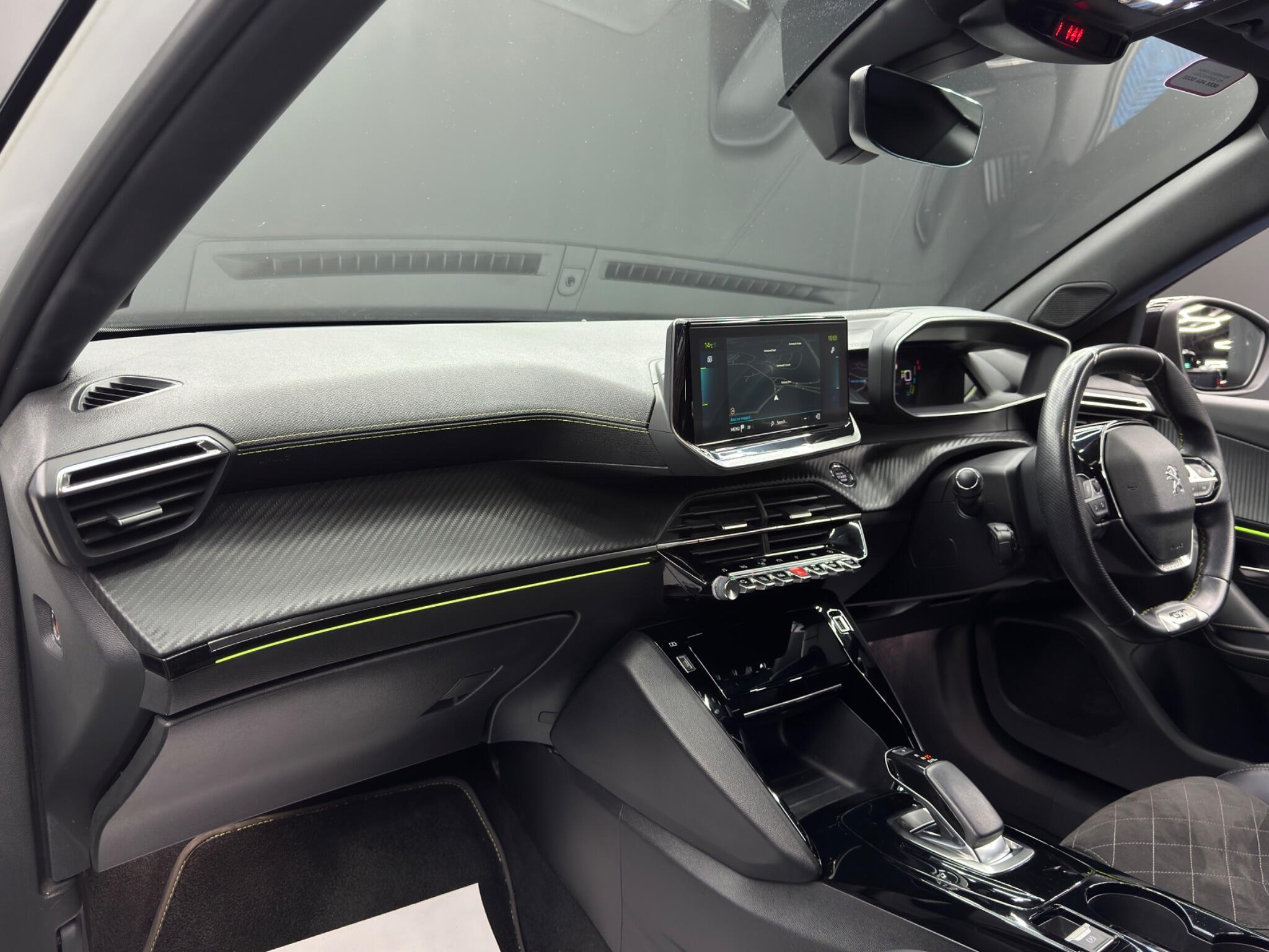 Peugeot E-2008 - Image 11