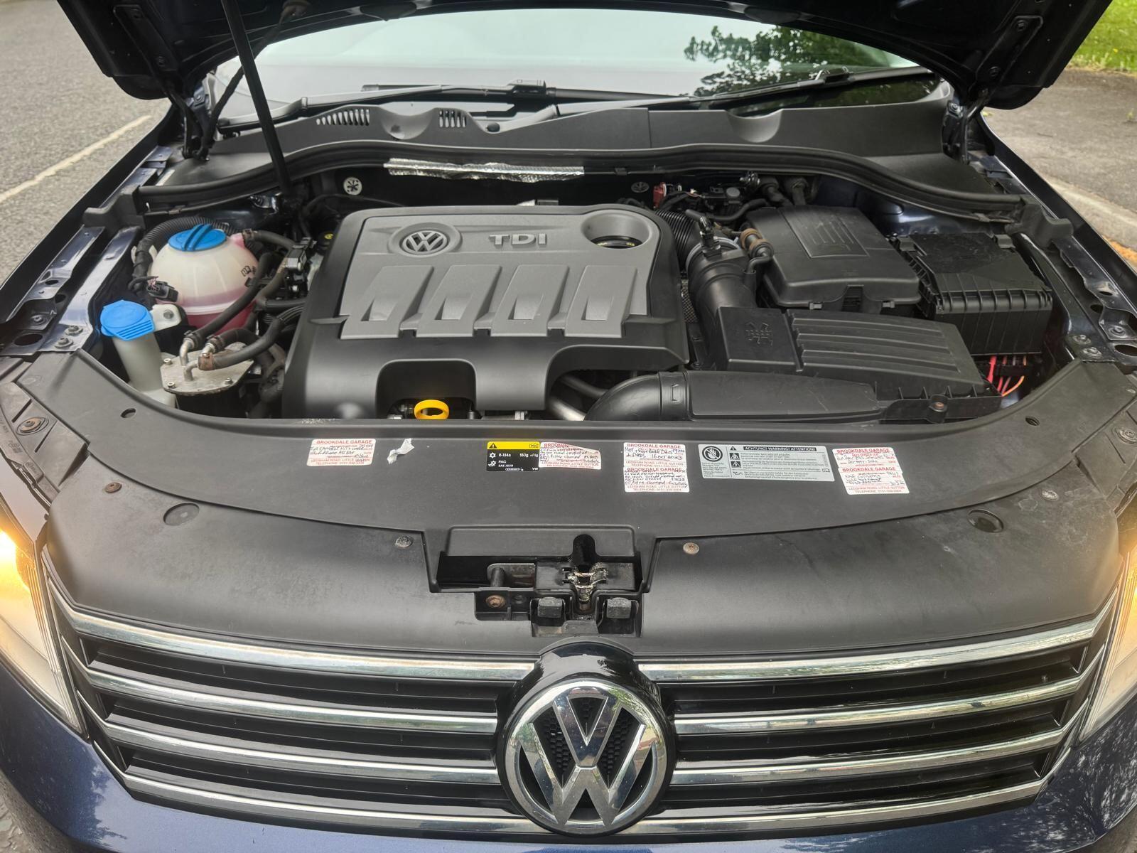 Volkswagen Passat - Image 36