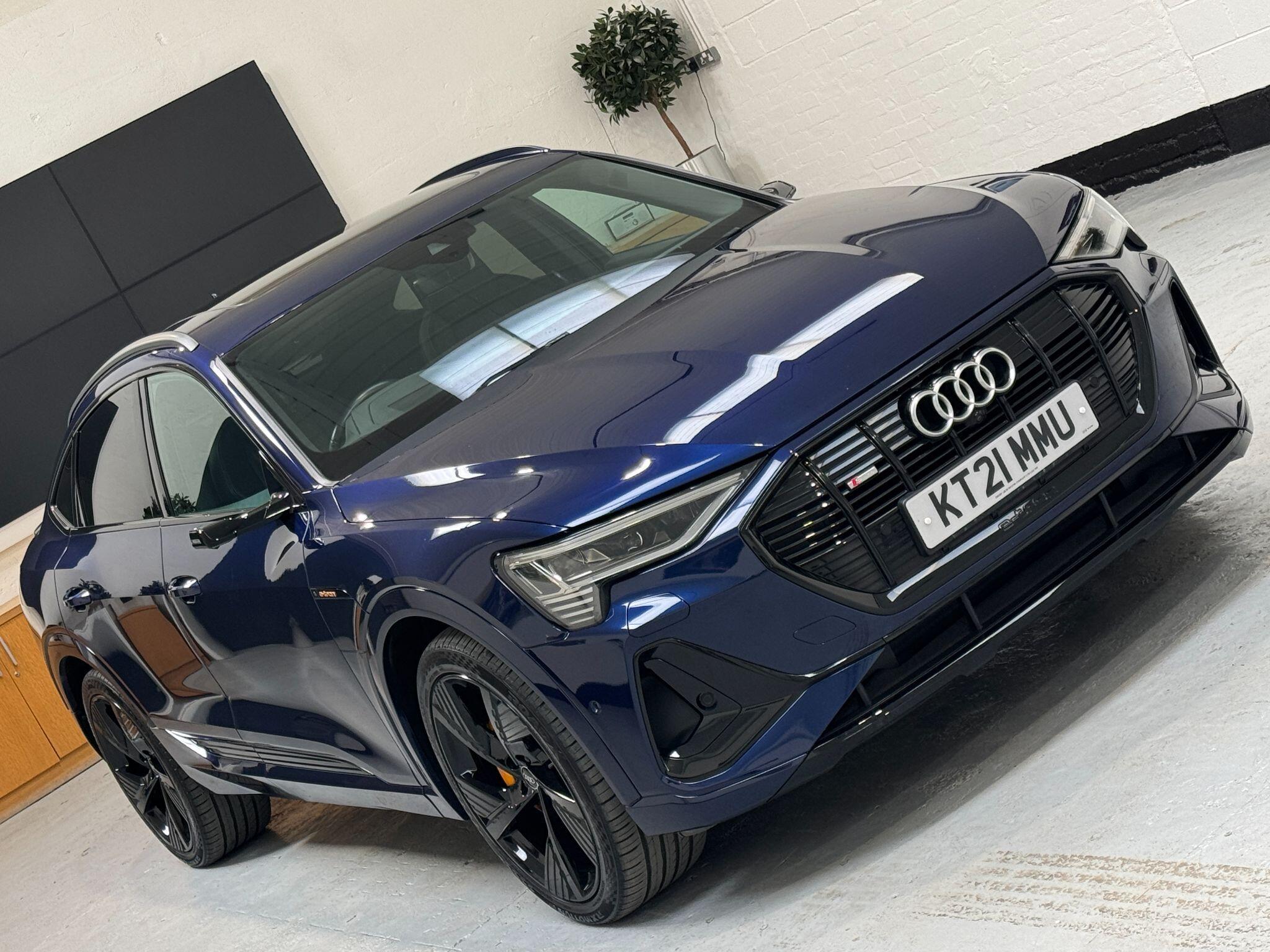 Audi E-Tron - Image 35