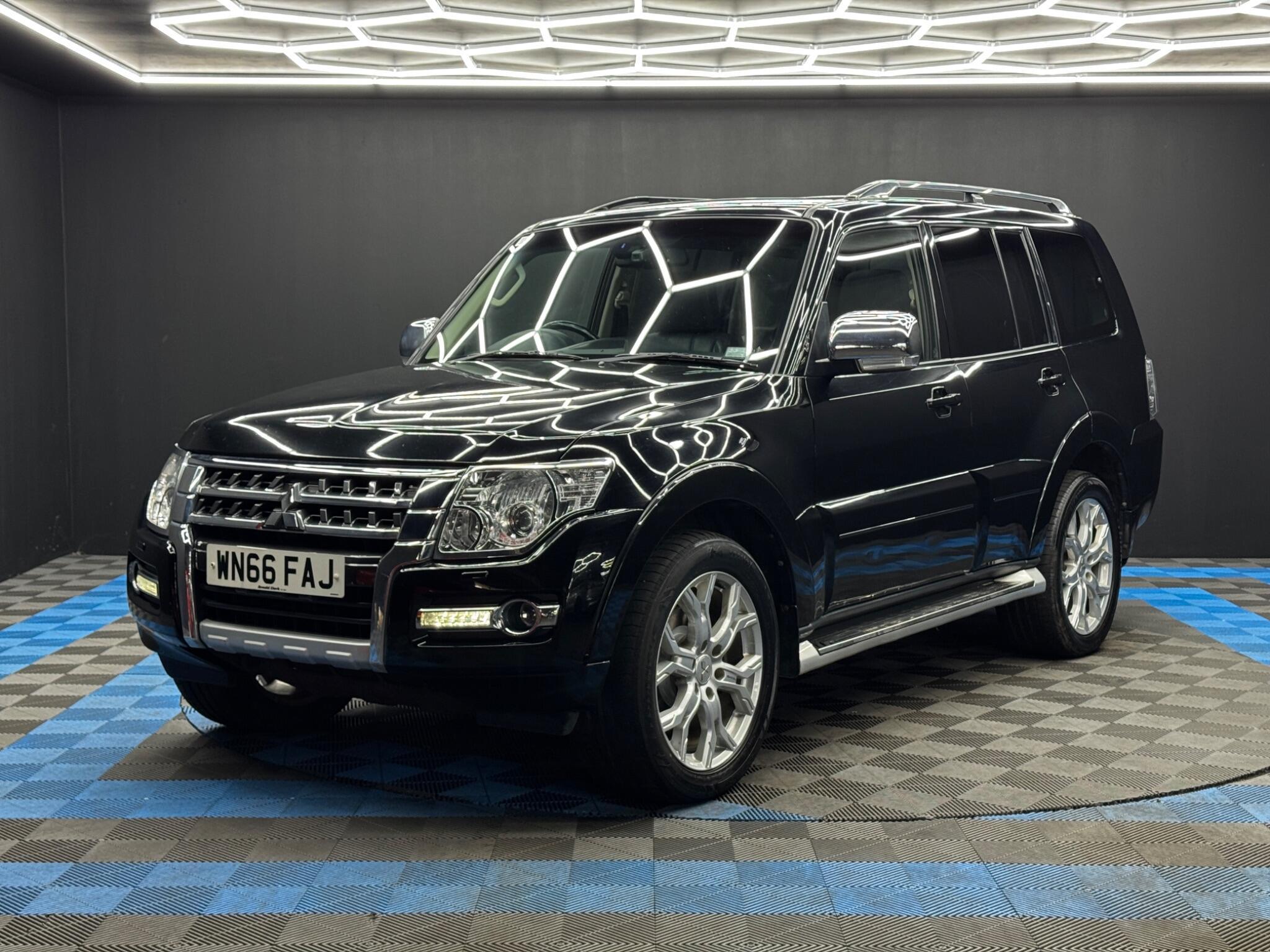 Mitsubishi Shogun - Image 3