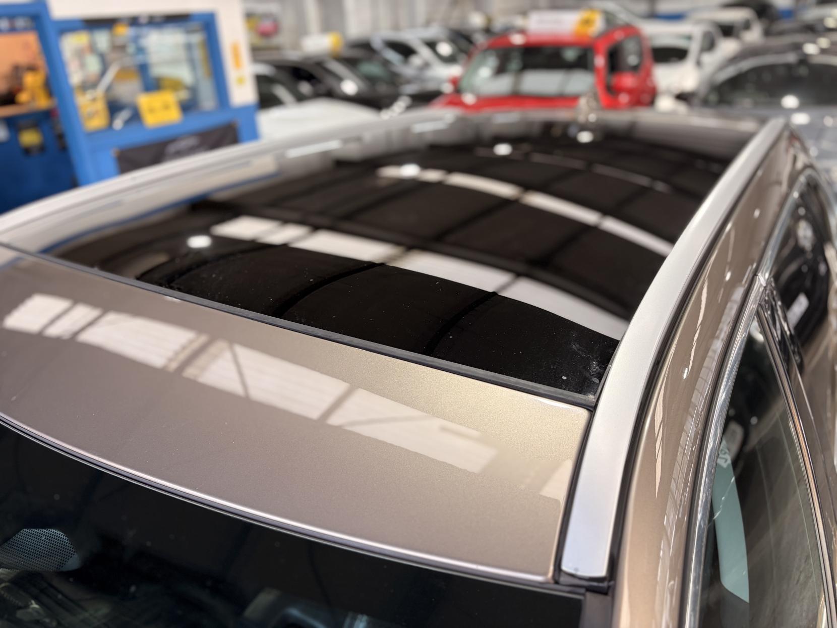Jaguar F-Pace - Image 19