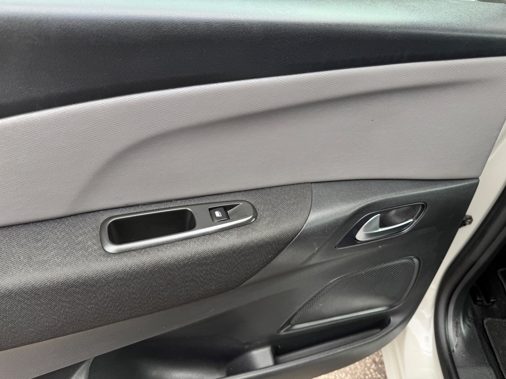 Citroen Grand C4 Picasso - Image 38