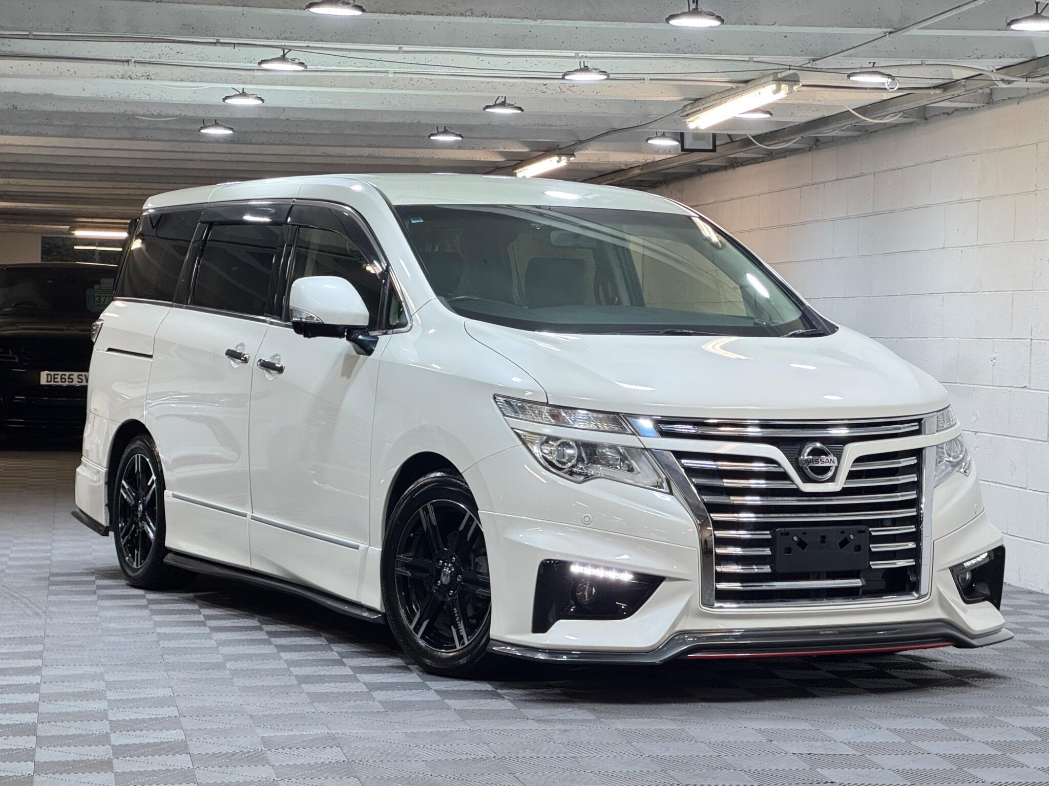 Nissan Elgrand - Image 6