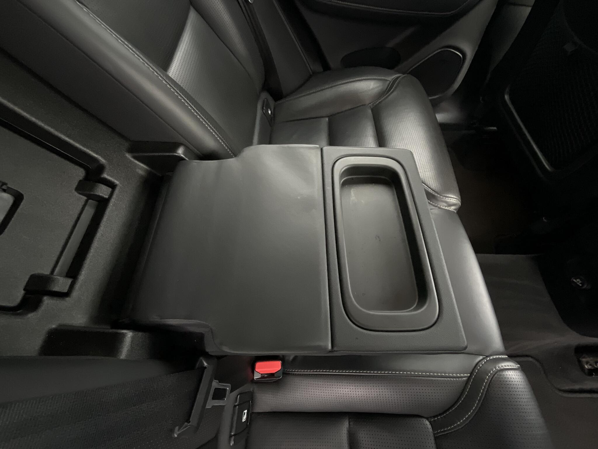 Volvo XC60 - Image 13