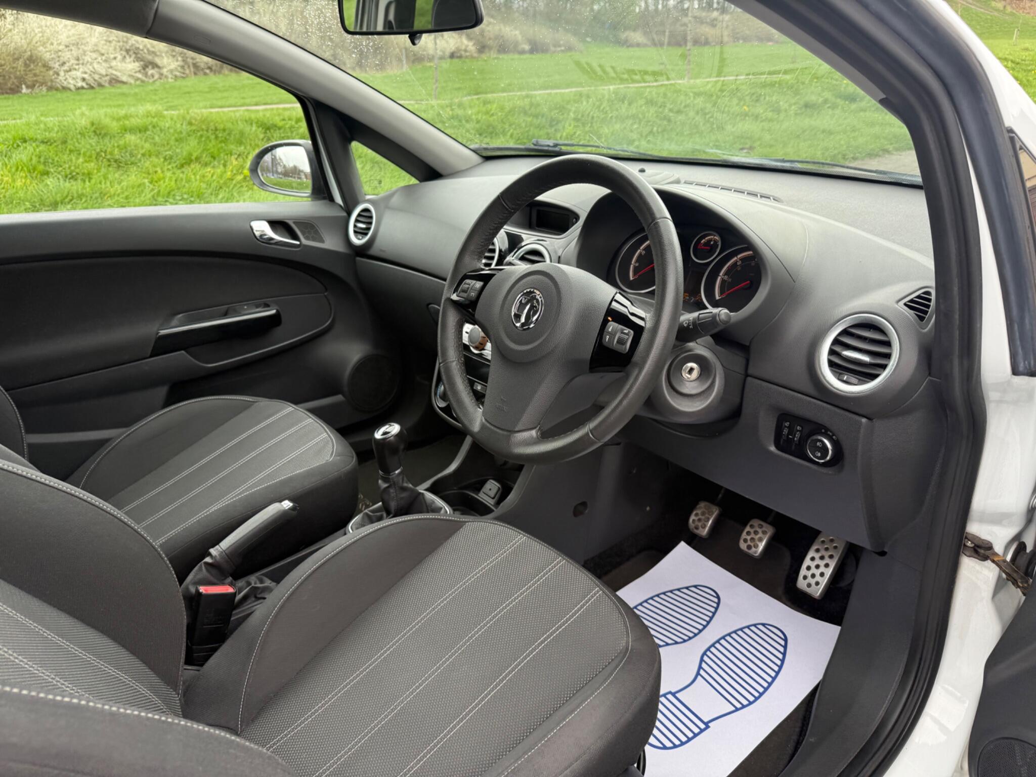 Vauxhall Corsa - Image 19