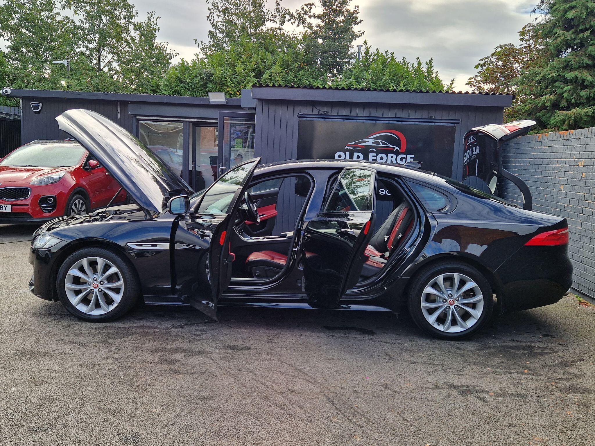 Jaguar XF - Image 15
