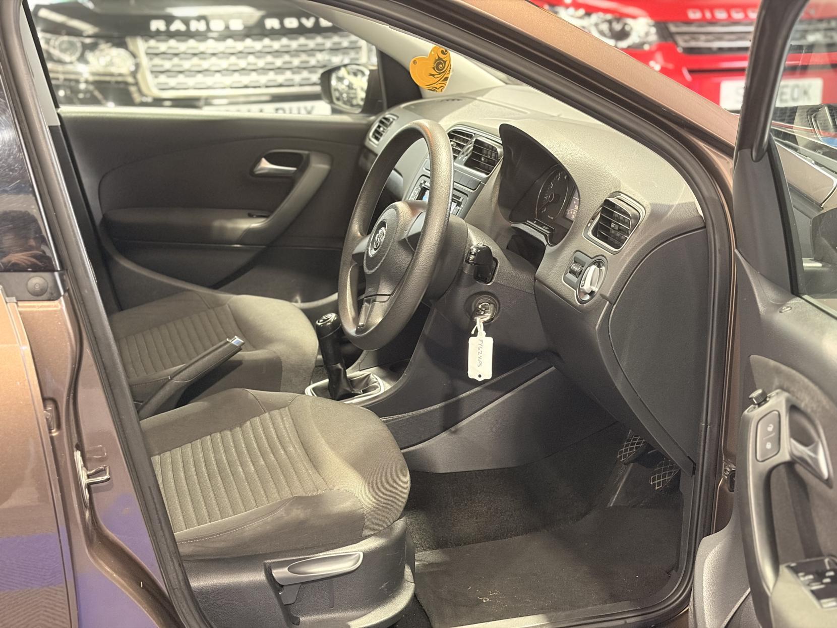 Volkswagen Polo - Image 19