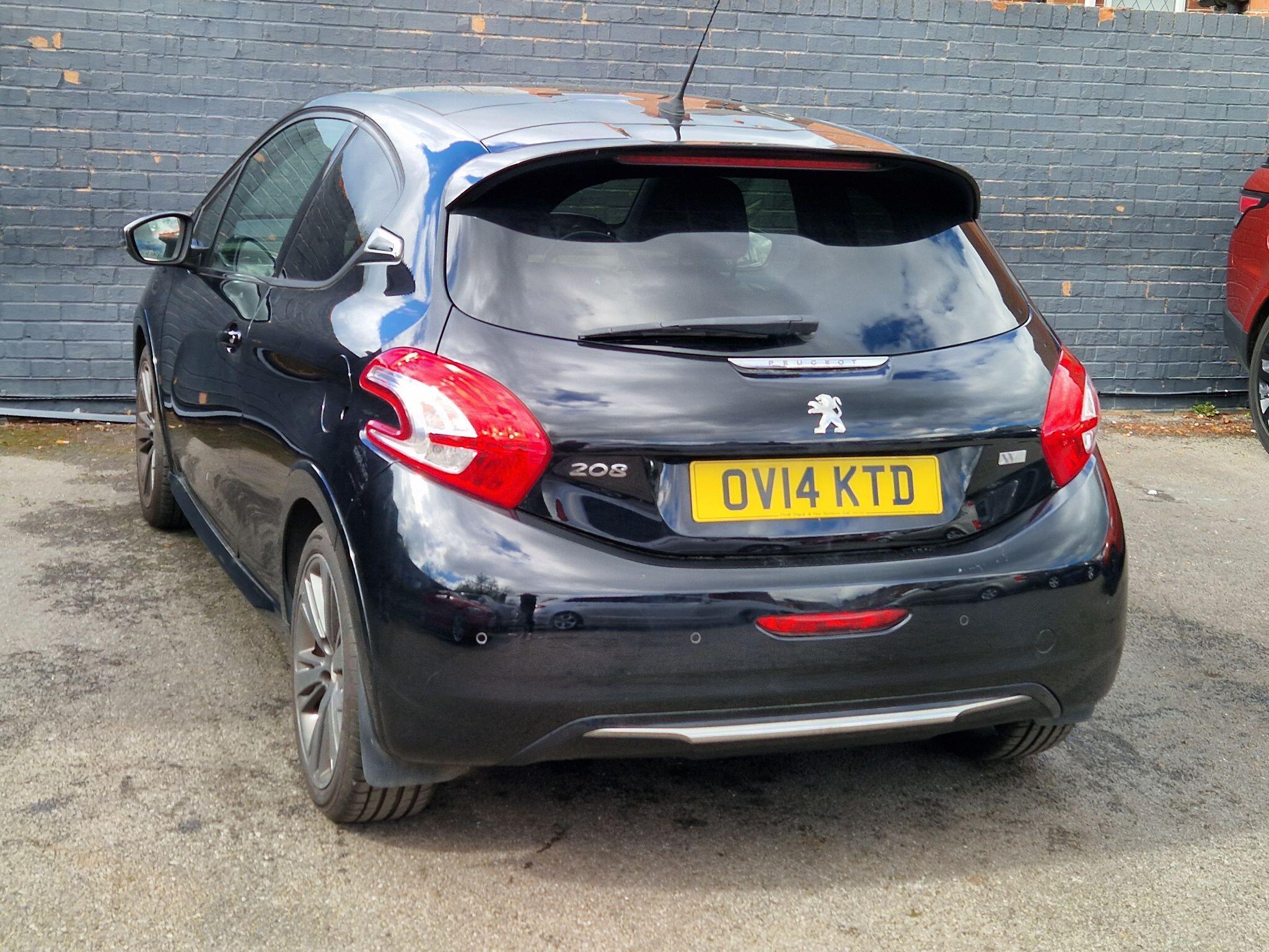 Peugeot 208 - Image 8