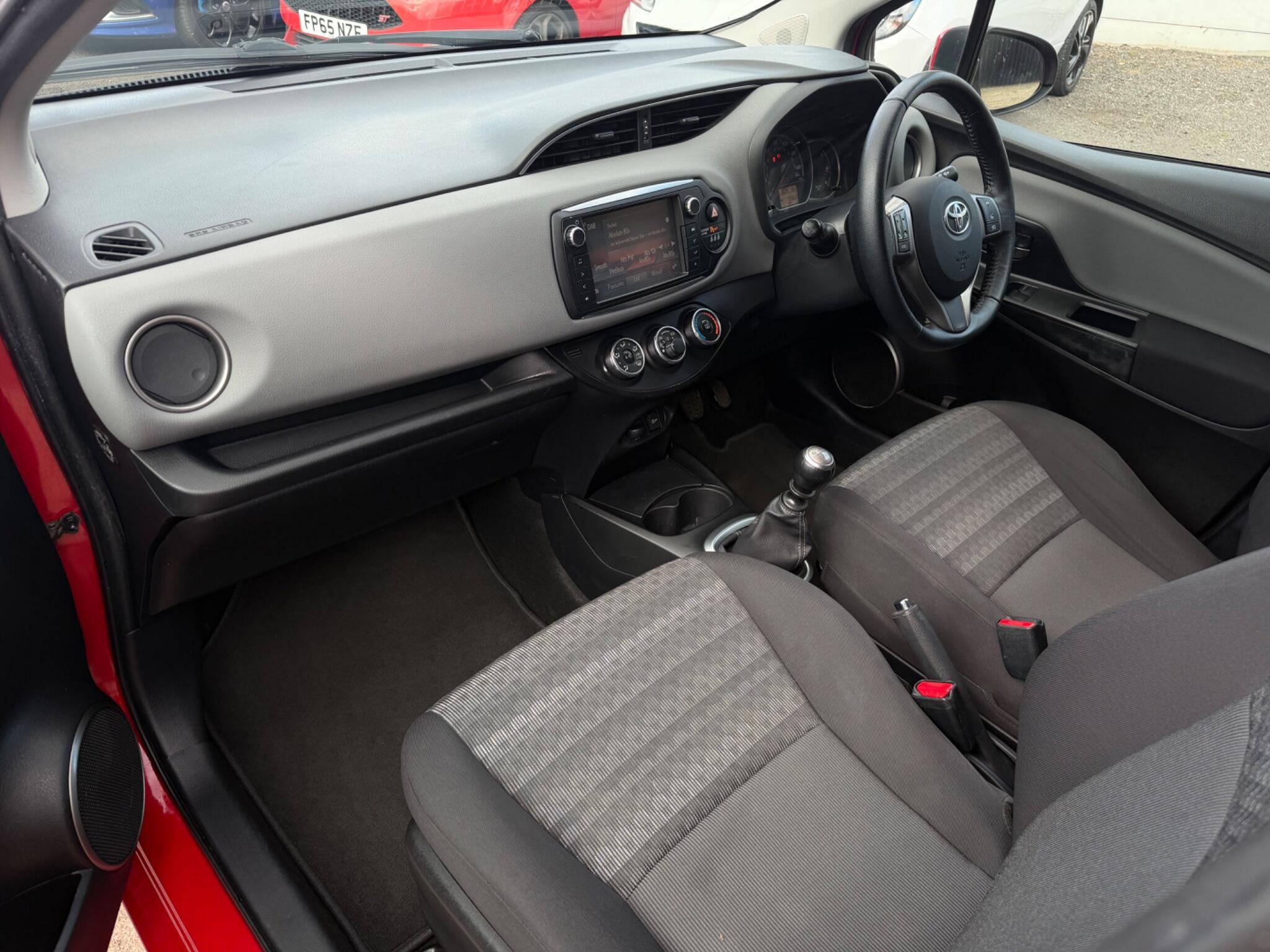 Toyota Yaris - Image 12